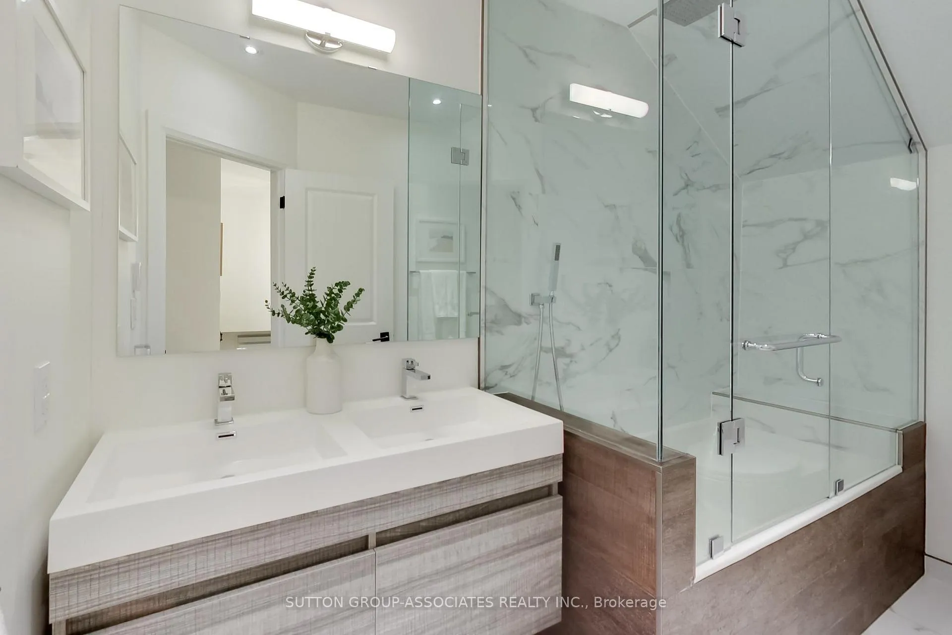 Photo 26 of 284 Atlas Avenue, Toronto, Oakwood Village — HOMEH