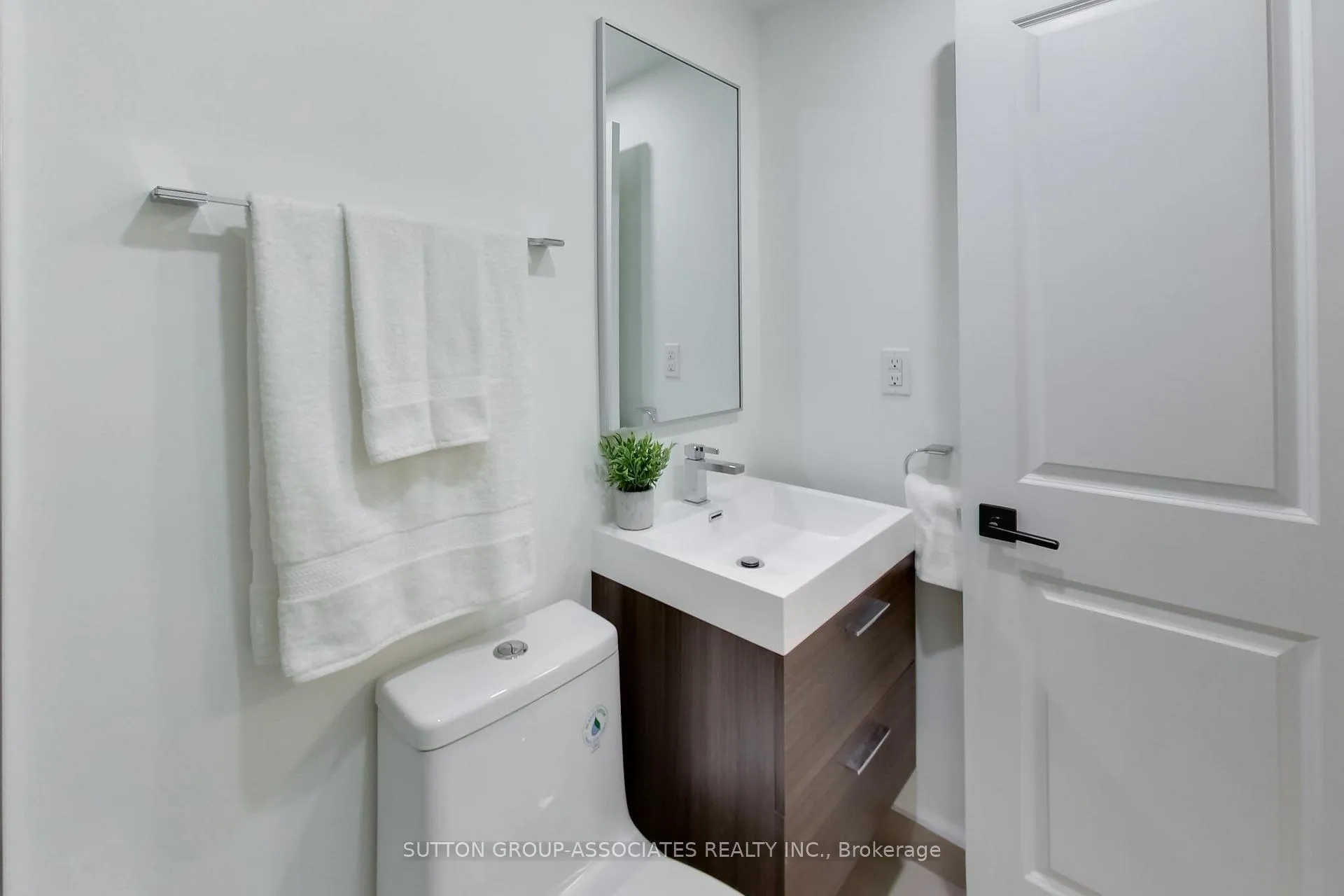 Photo 42 of 284 Atlas Avenue, Toronto, Oakwood Village — HOMEH