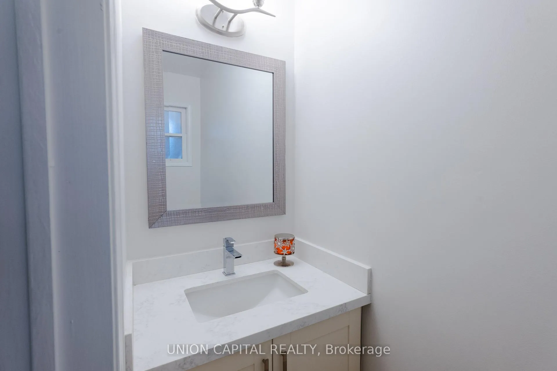 Photo 5 of 29 Thurman Road, Vaughan, Lakeview Estates — HOMEH