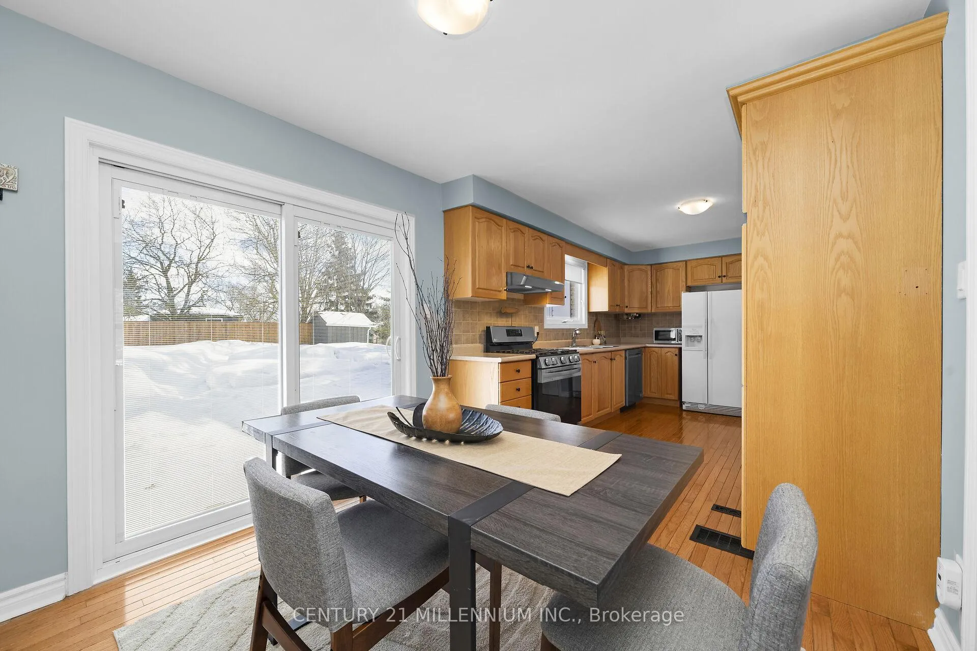 Photo 15 of 37 Erindale Drive, Erin — HOMEH
