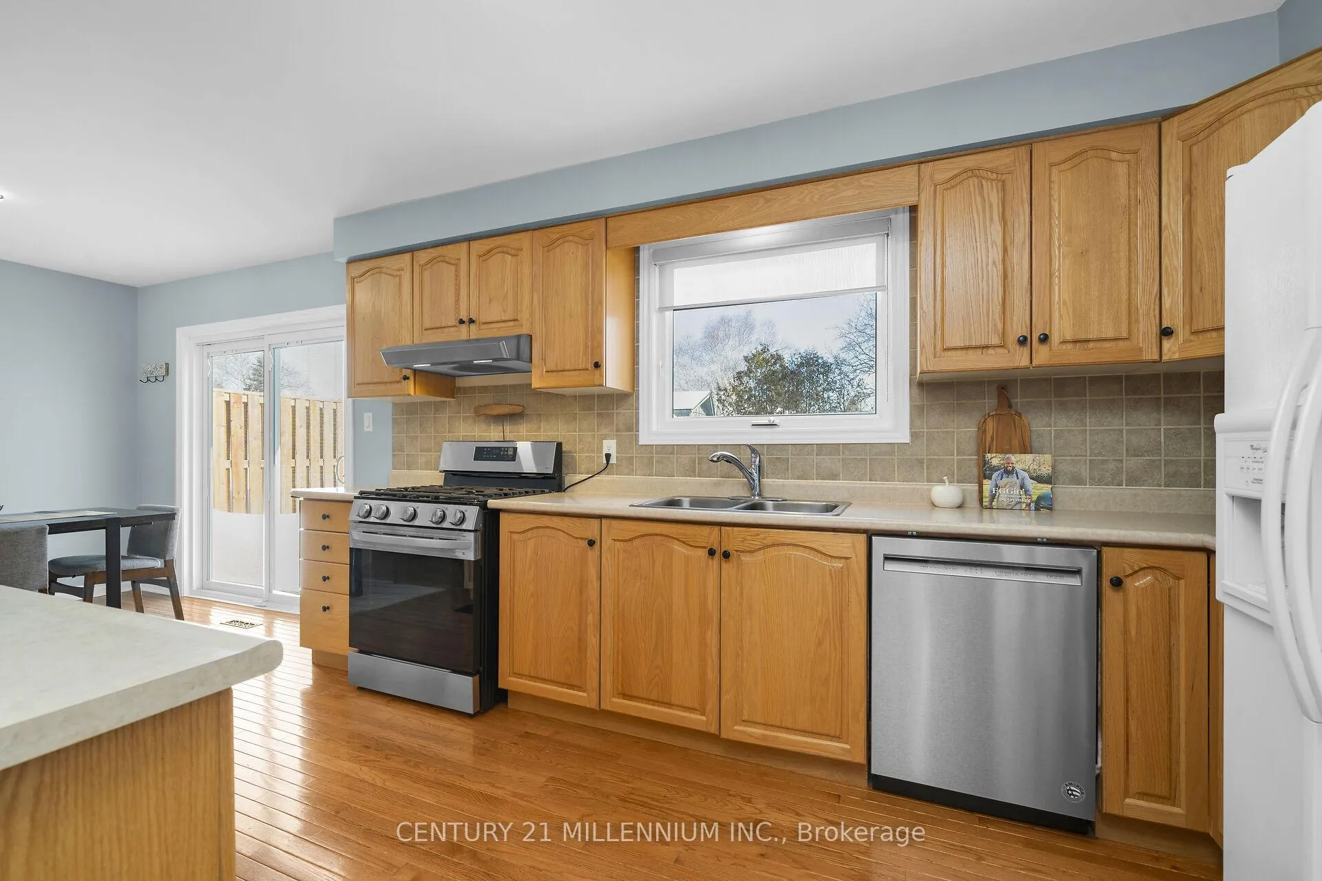 Photo 20 of 37 Erindale Drive, Erin — HOMEH