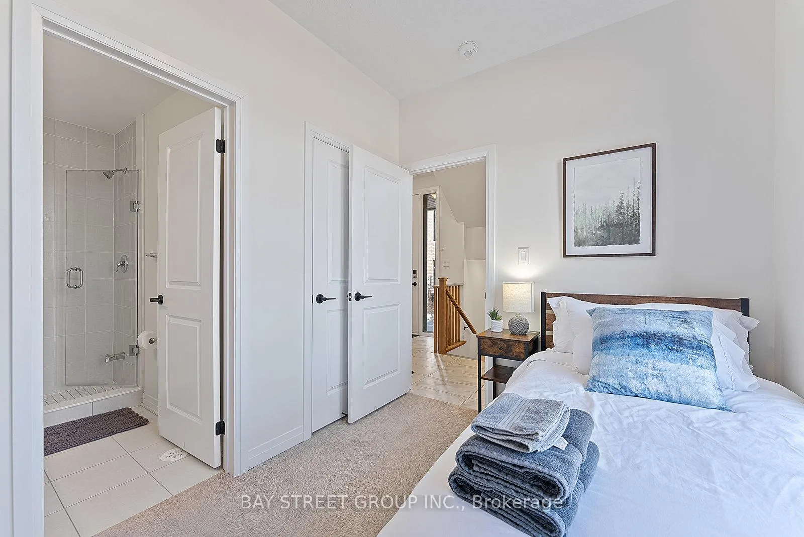 Photo 6 of 134 De La Roche Drive, Vaughan, Vellore Village — HOMEH