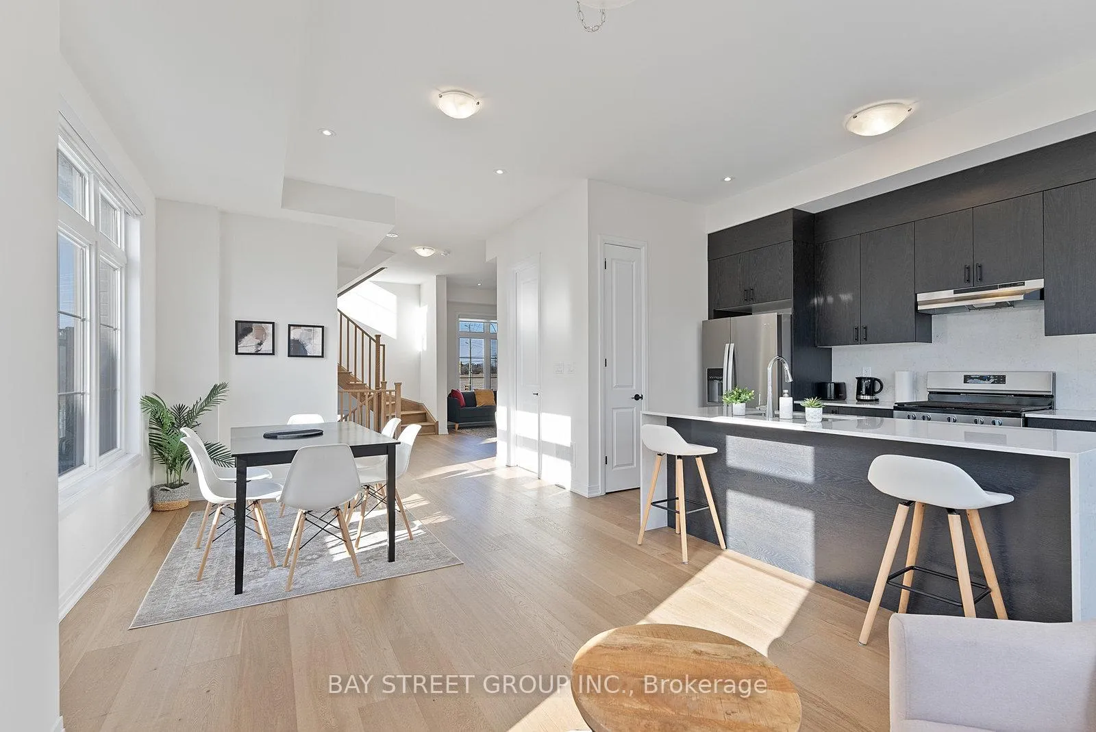 Photo 19 of 134 De La Roche Drive, Vaughan, Vellore Village — HOMEH