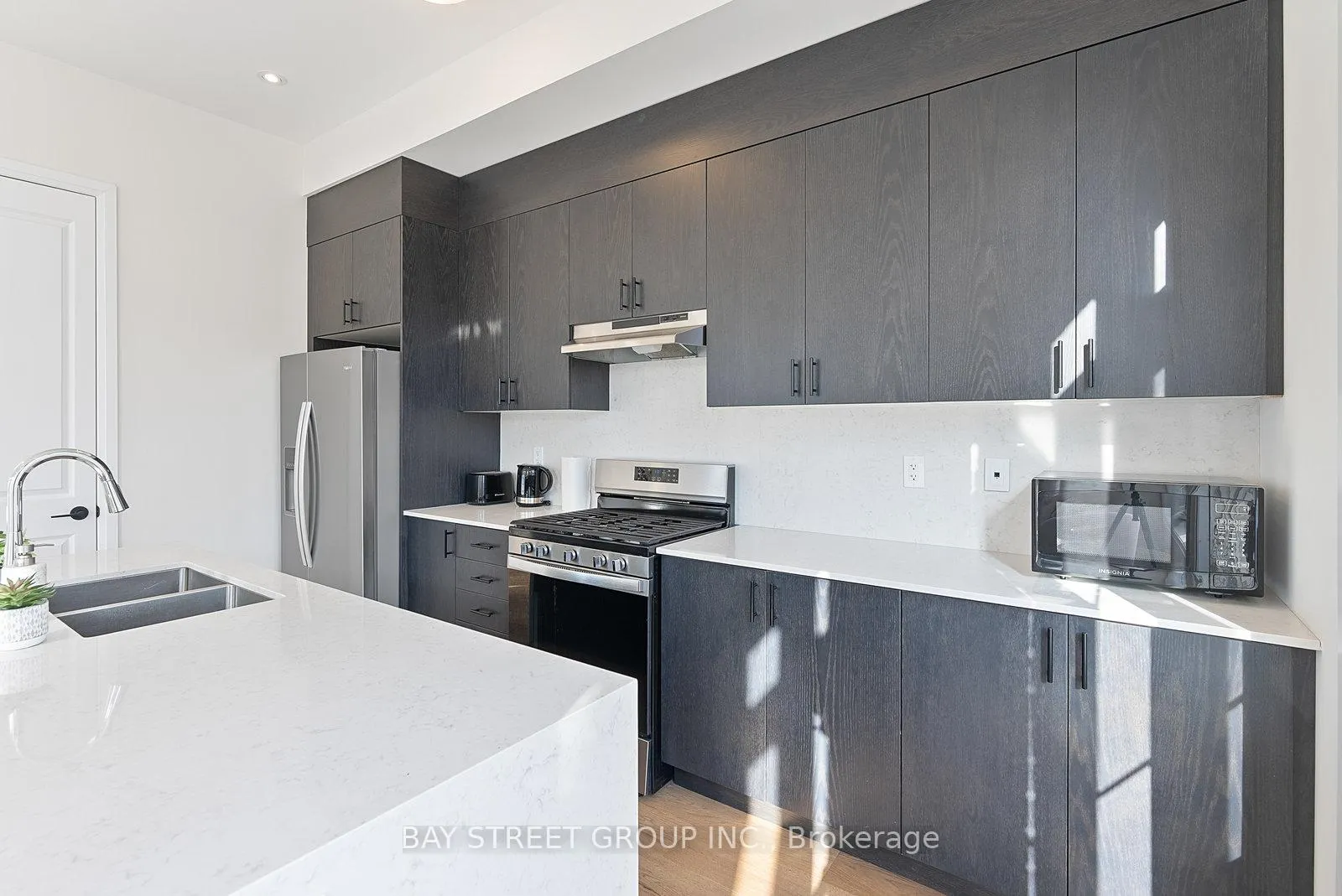 Photo 21 of 134 De La Roche Drive, Vaughan, Vellore Village — HOMEH