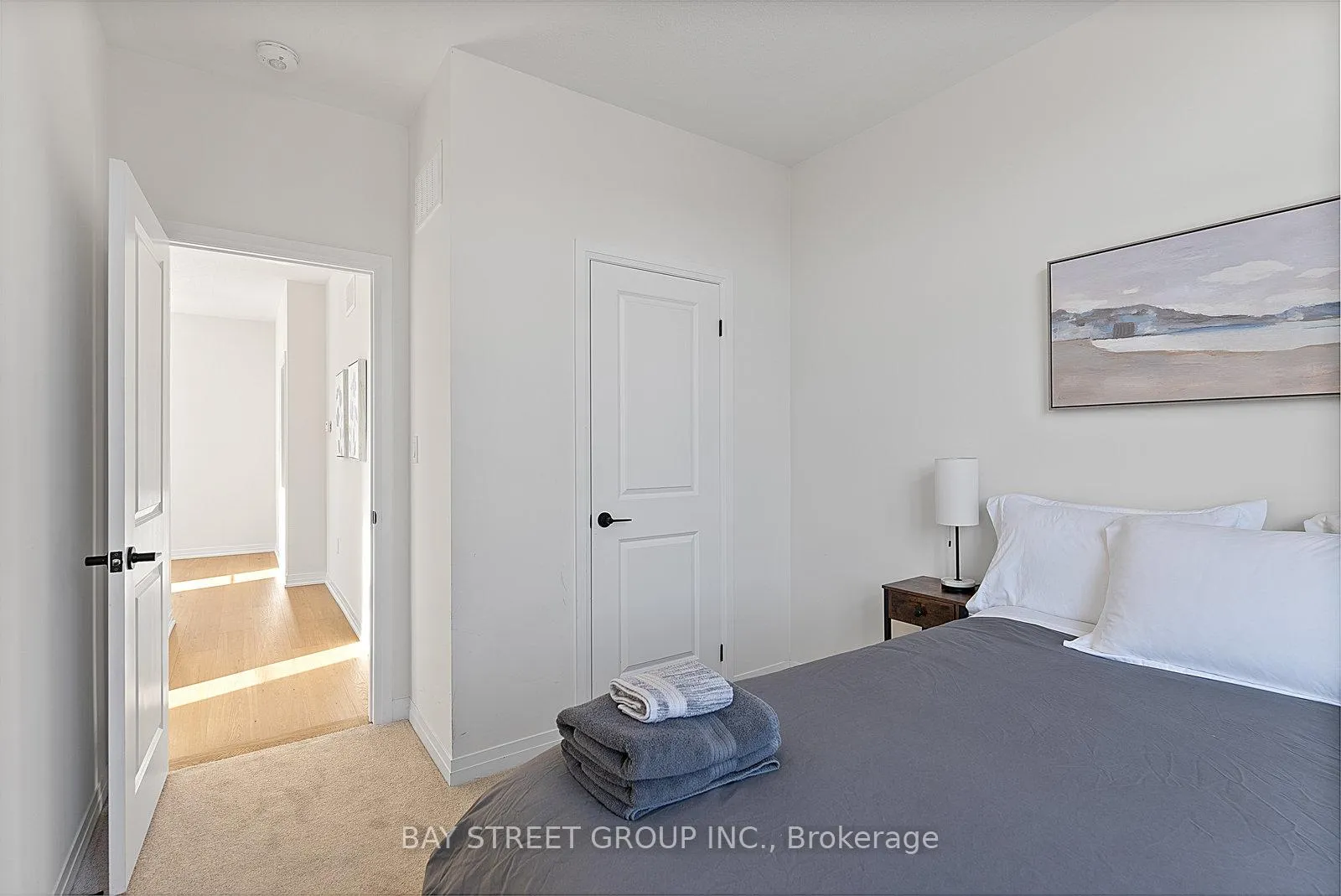 Photo 34 of 134 De La Roche Drive, Vaughan, Vellore Village — HOMEH