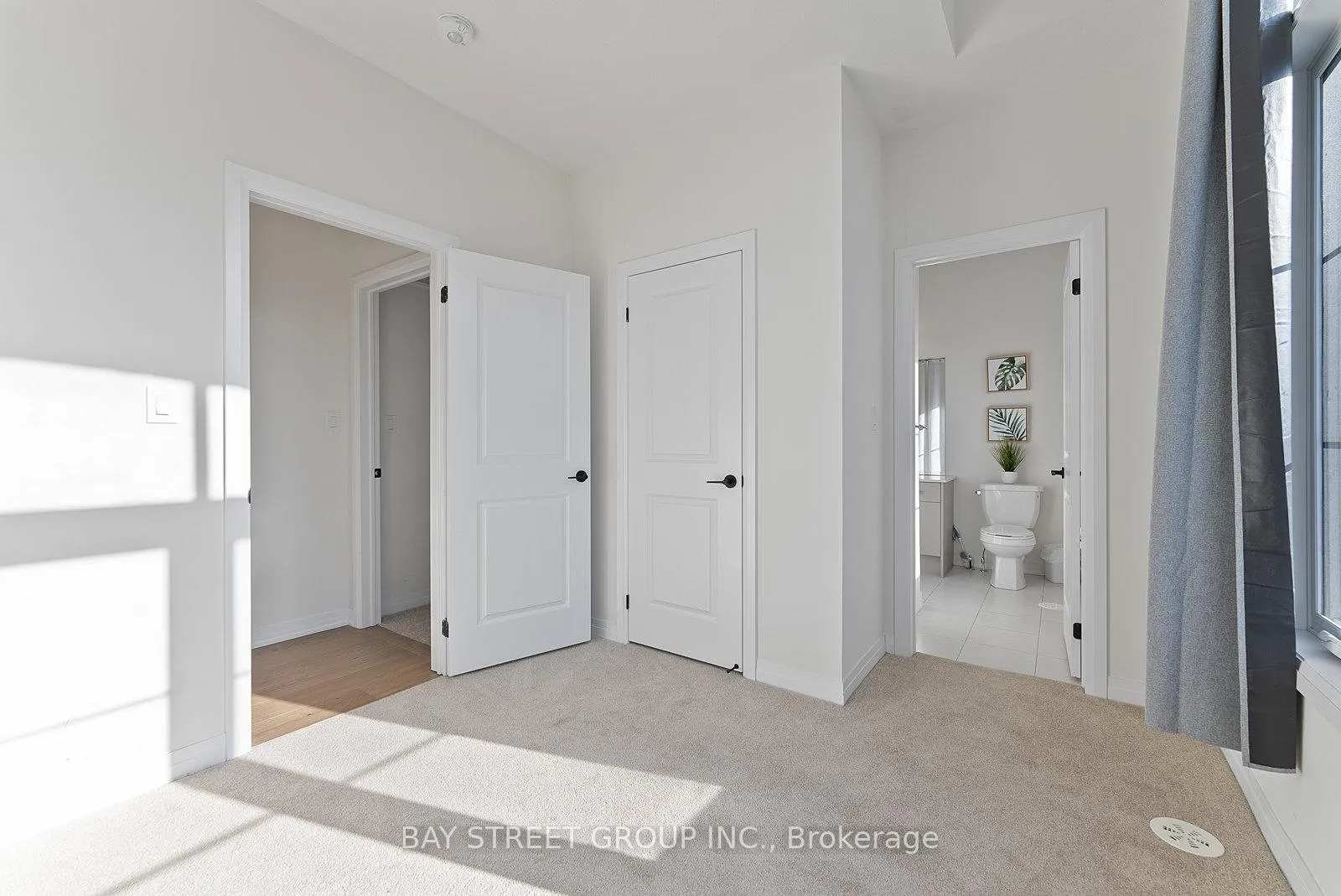 Photo 38 of 134 De La Roche Drive, Vaughan, Vellore Village — HOMEH