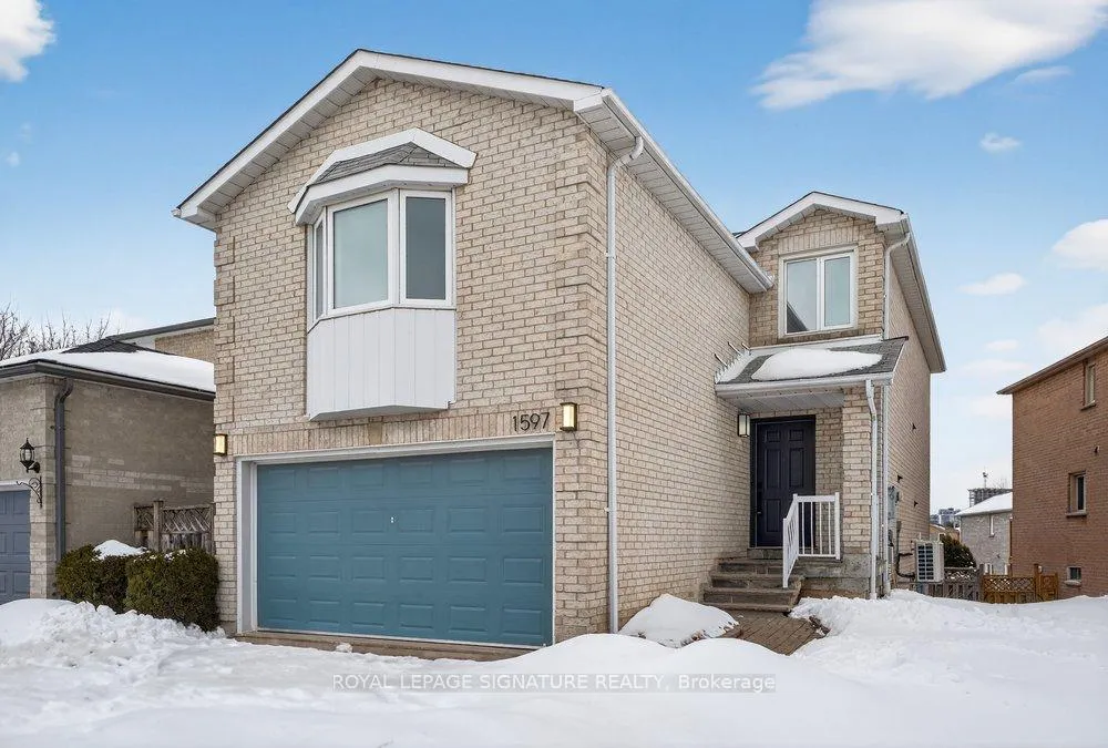 Front of 1597 Kelvinway Lane