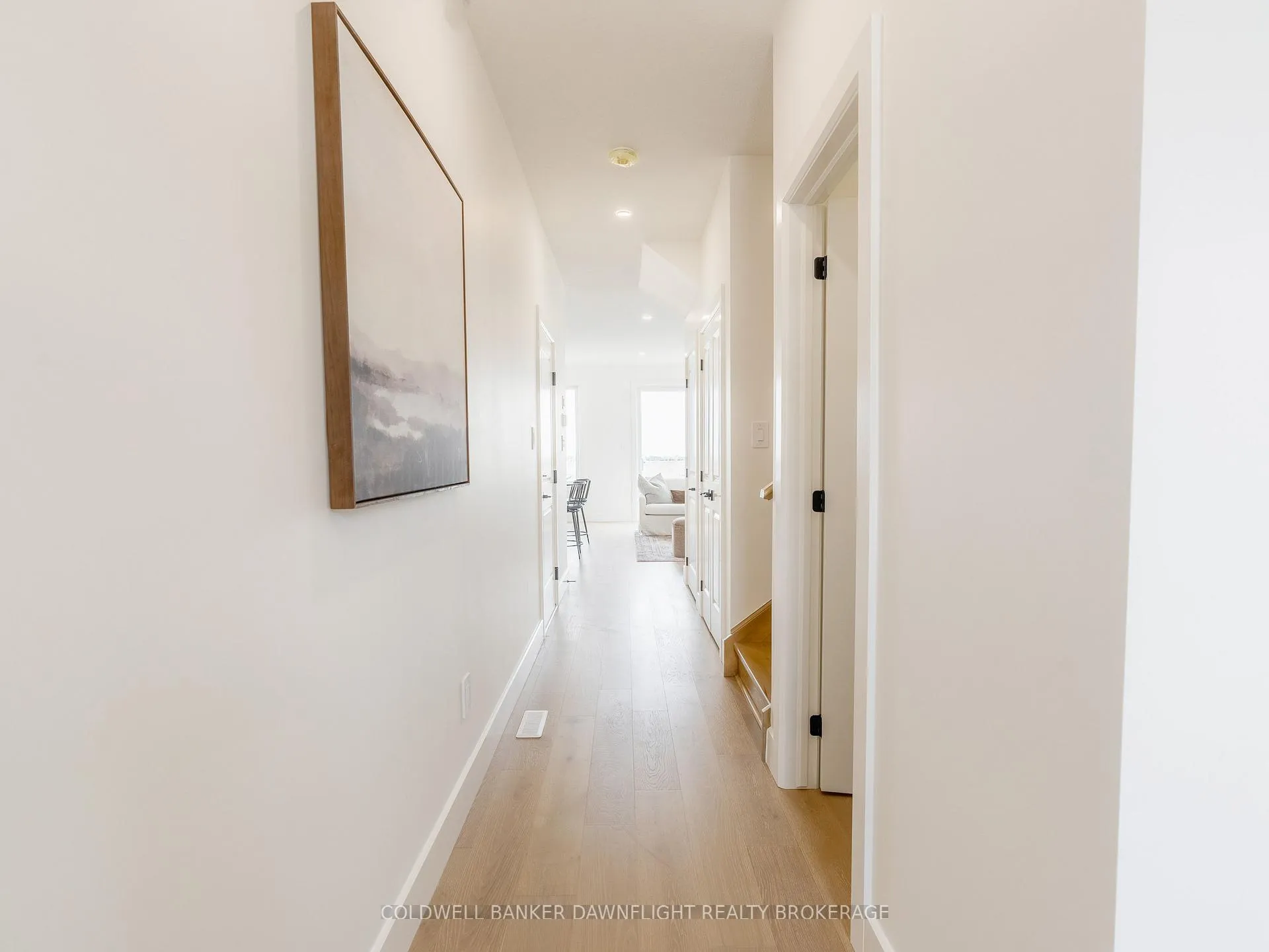 Photo 7 of Unit 18, 147 Scotts Drive, Lucan Biddulph, Lucan — HOMEH