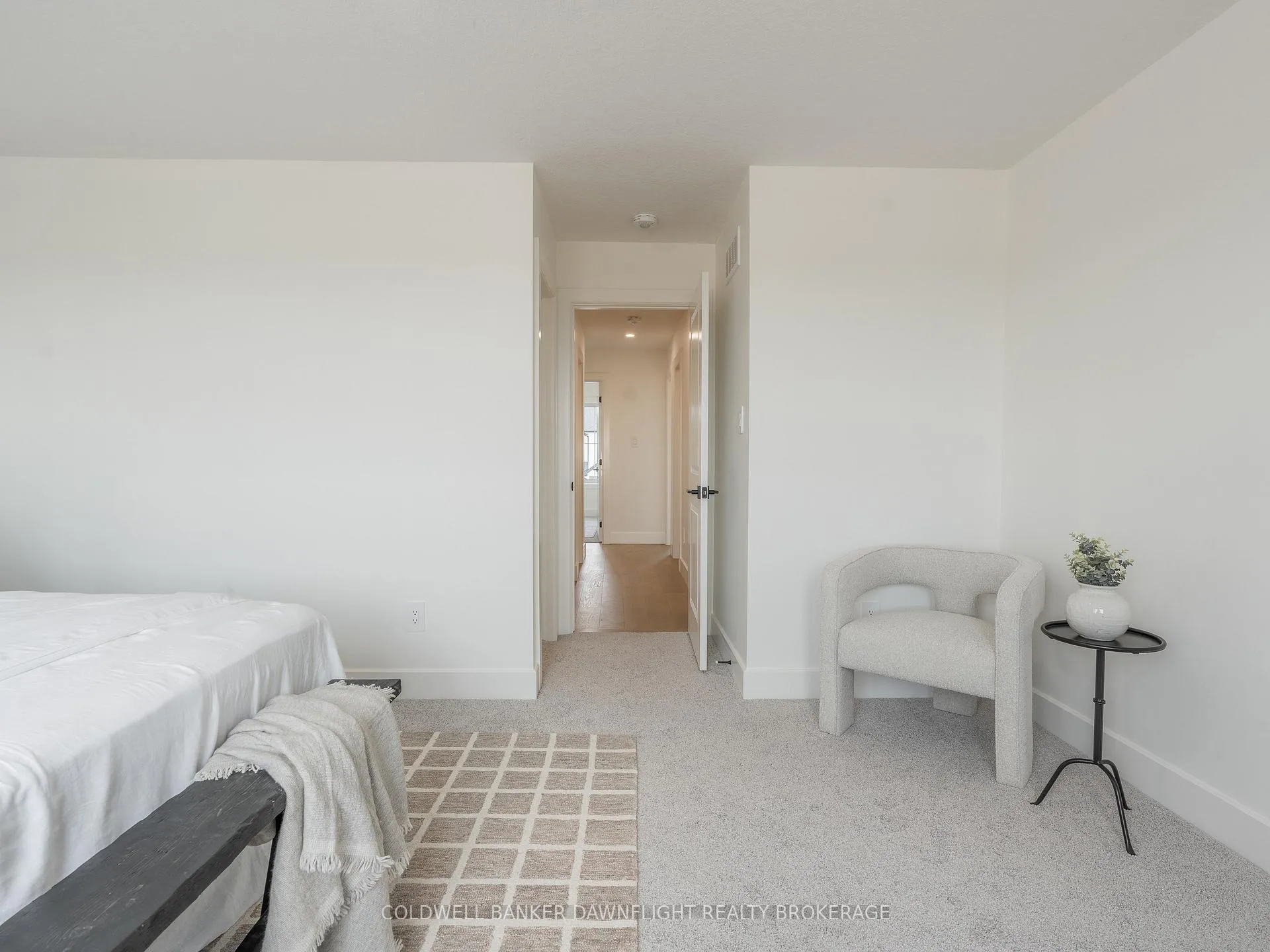 Photo 21 of Unit 18, 147 Scotts Drive, Lucan Biddulph, Lucan — HOMEH