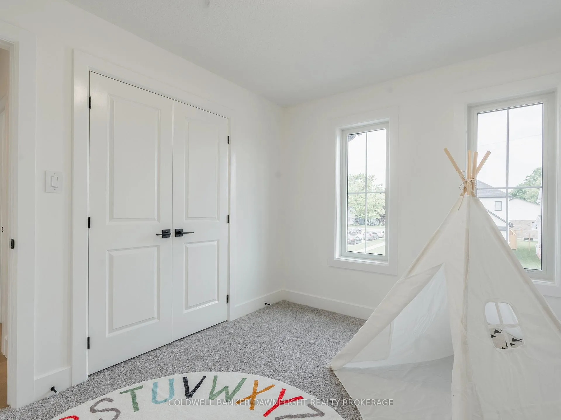 Photo 32 of Unit 18, 147 Scotts Drive, Lucan Biddulph, Lucan — HOMEH