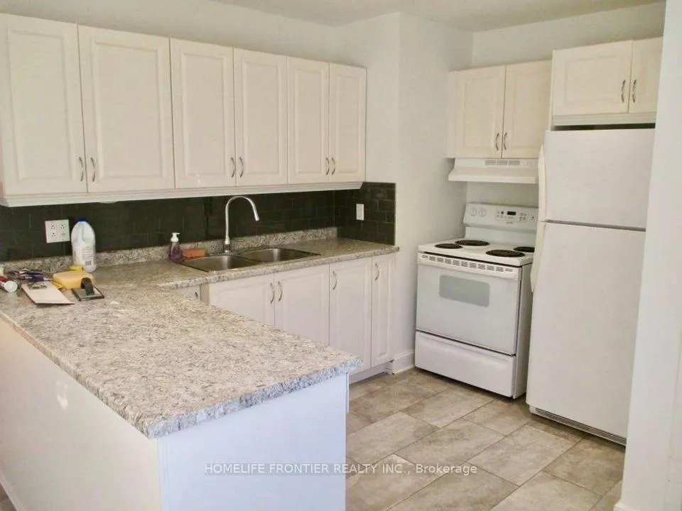 Photo 2 of 20 Johnson Road, Aurora, Aurora Highlands — HOMEH