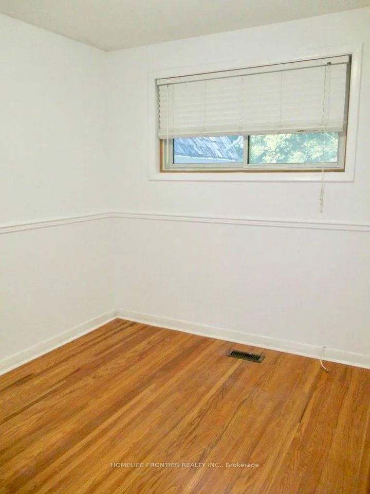 Photo 10 of 20 Johnson Road, Aurora, Aurora Highlands — HOMEH
