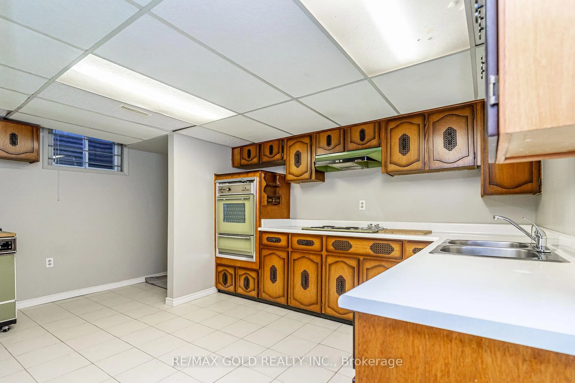 Photo 38 of 7 Oldham Crescent, Brampton, Snelgrove — HOMEH