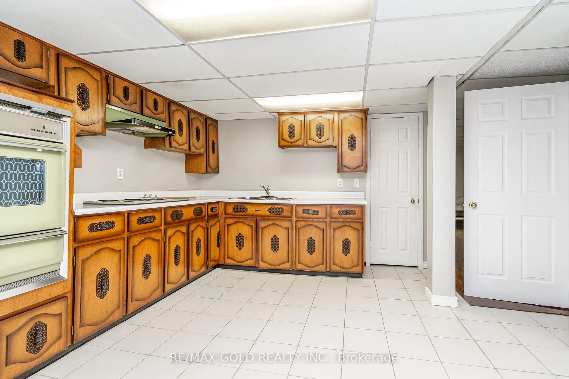 Photo 39 of 7 Oldham Crescent, Brampton, Snelgrove — HOMEH