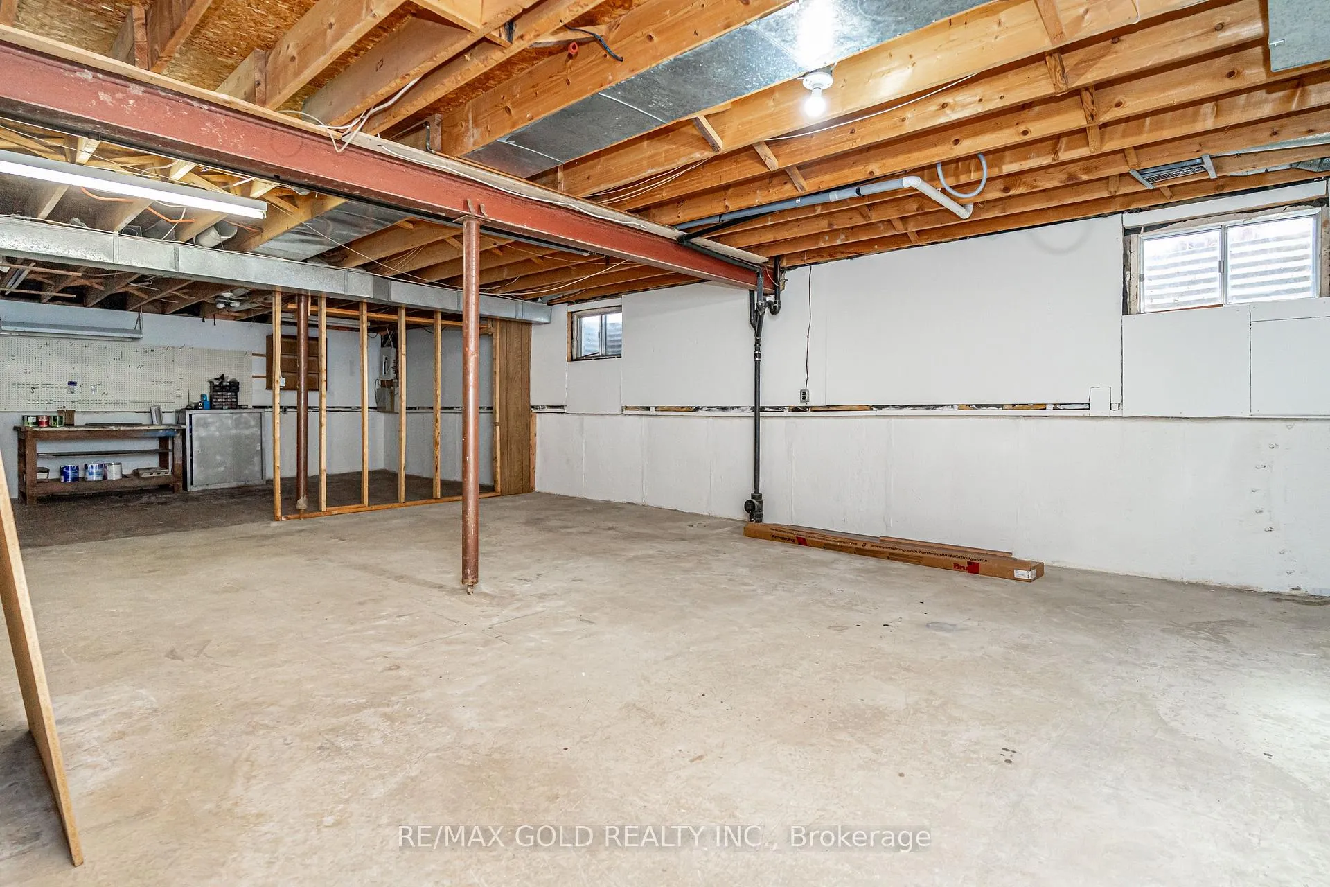 Photo 41 of 7 Oldham Crescent, Brampton, Snelgrove — HOMEH