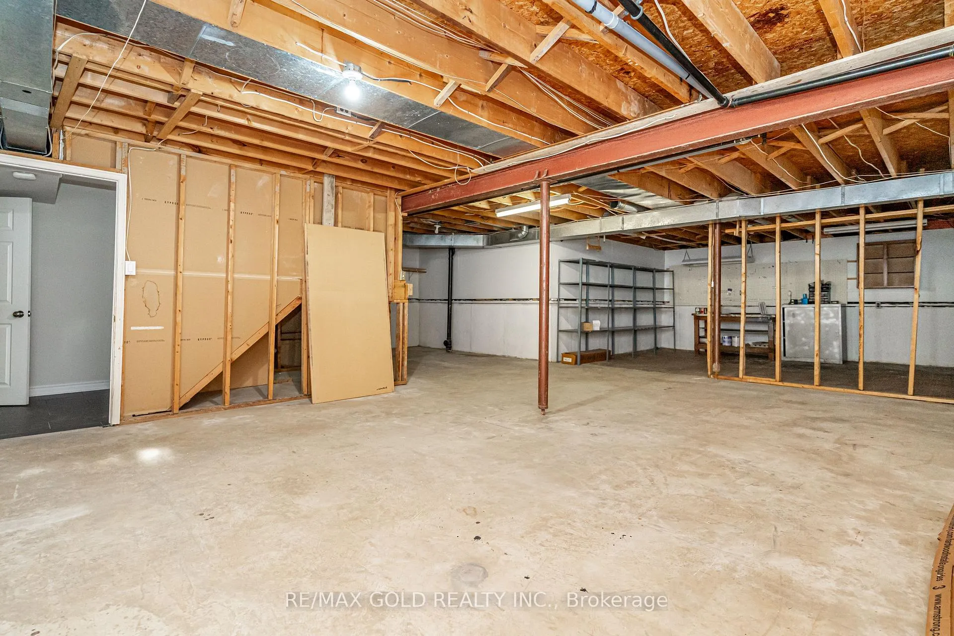 Photo 42 of 7 Oldham Crescent, Brampton, Snelgrove — HOMEH