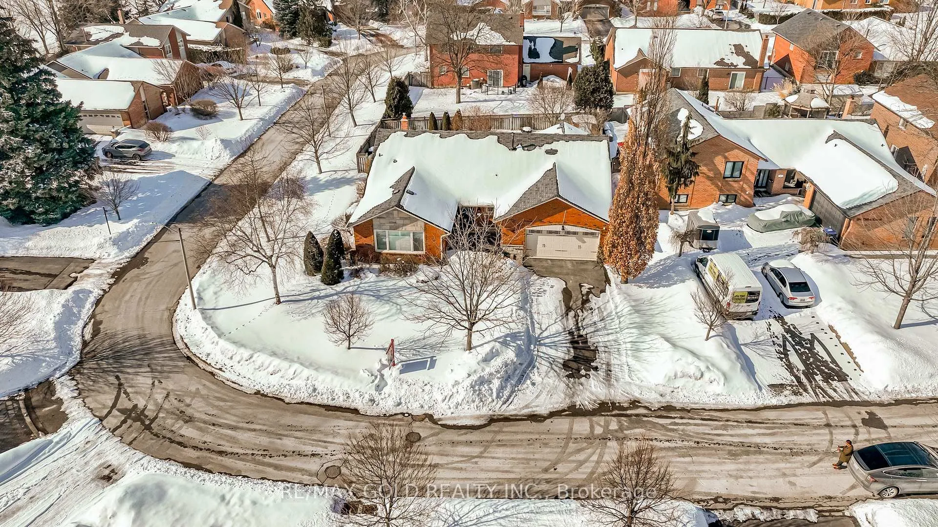 Photo 45 of 7 Oldham Crescent, Brampton, Snelgrove — HOMEH