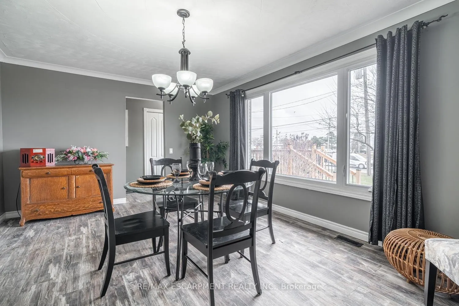 Photo 6 of 111 King Street E, Haldimand — HOMEH