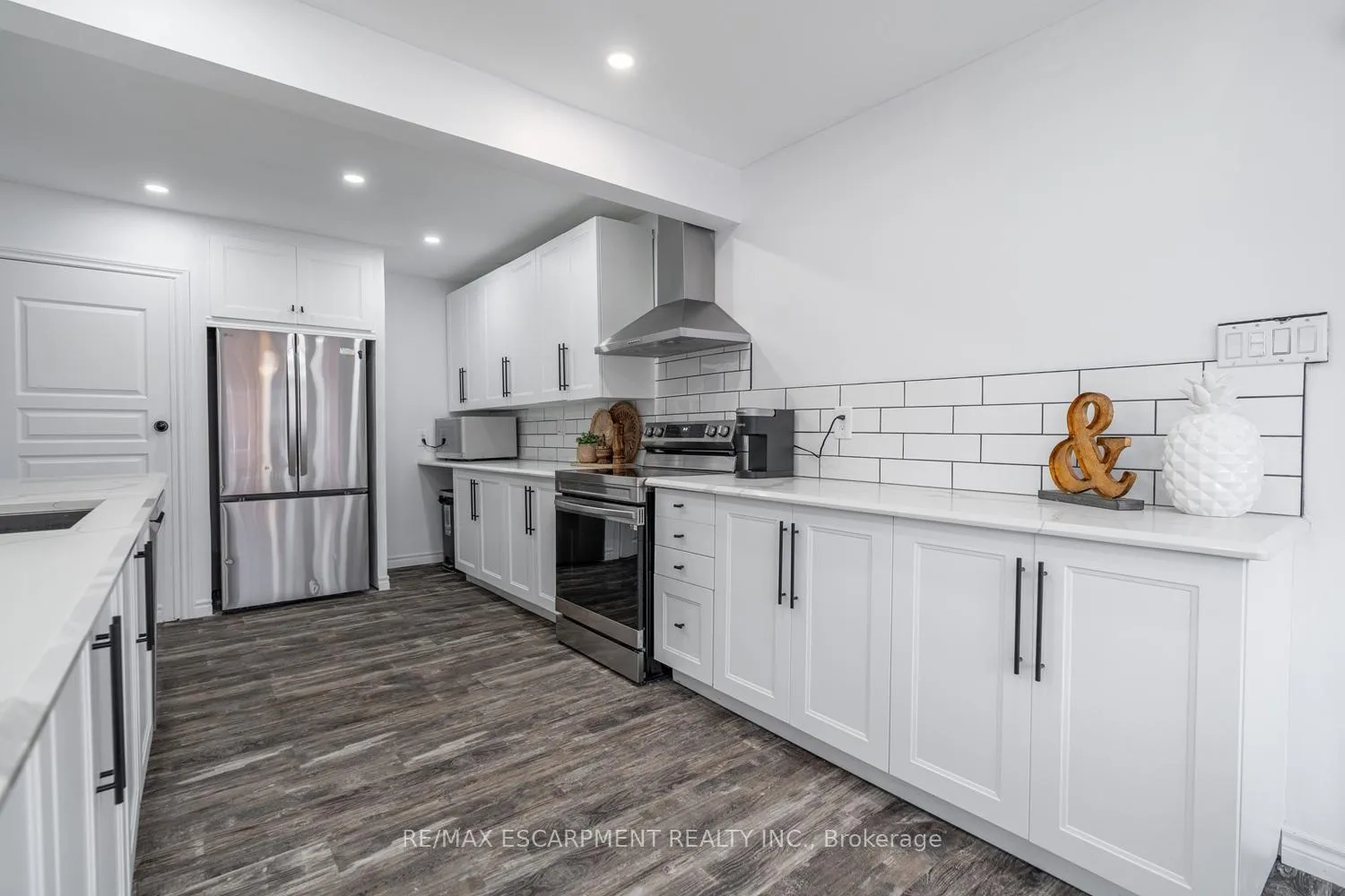 Photo 12 of 111 King Street E, Haldimand — HOMEH