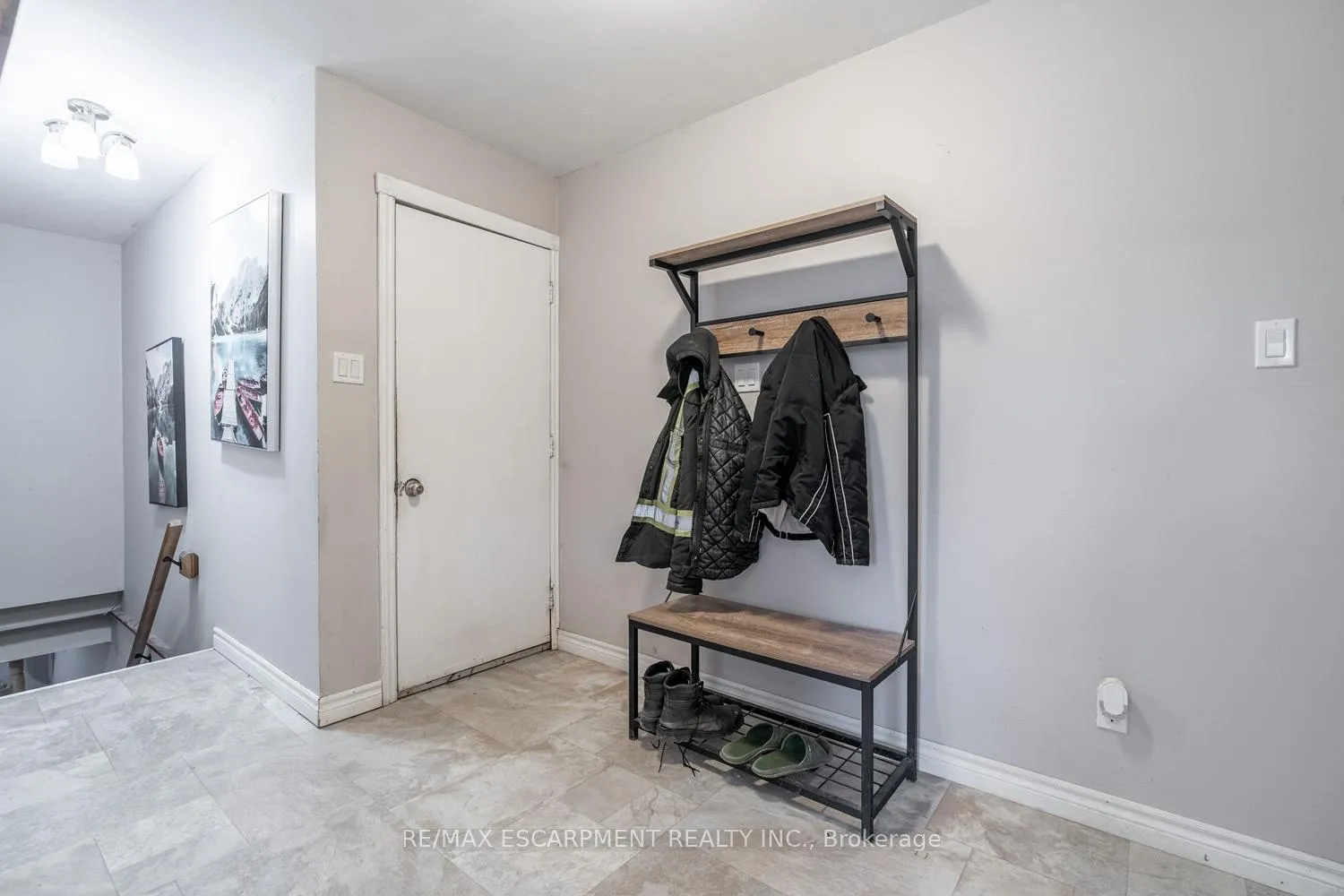 Photo 20 of 111 King Street E, Haldimand — HOMEH