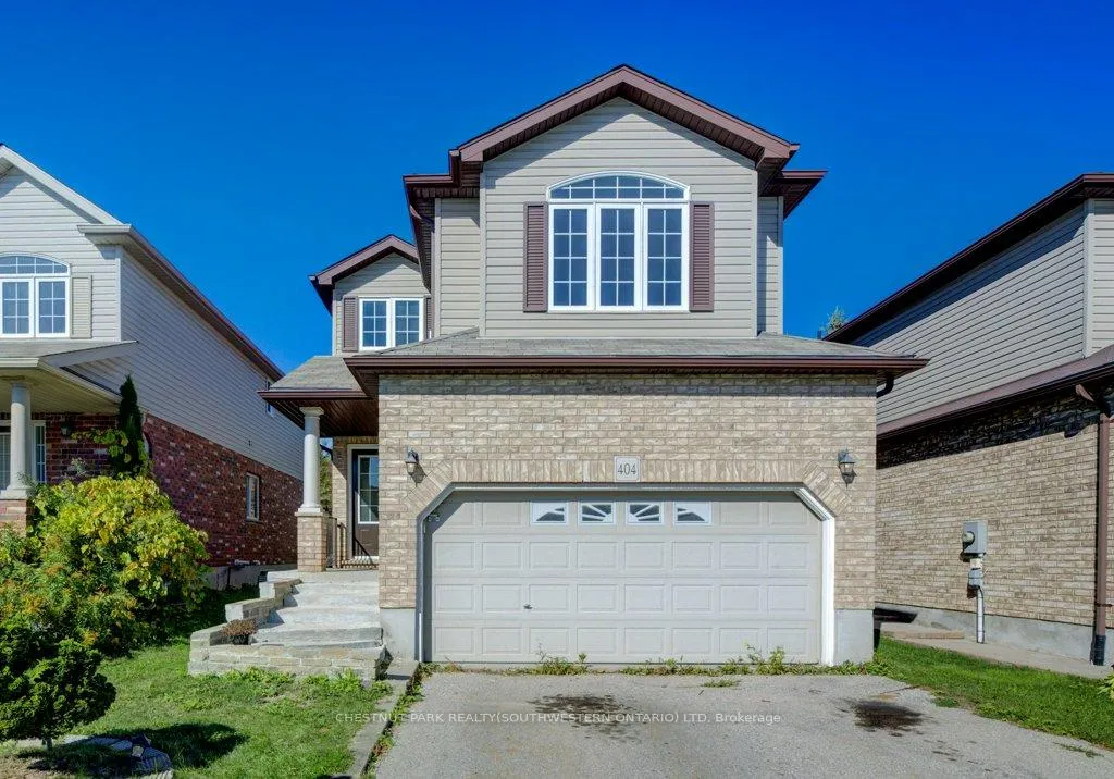 Photo 2 of 404 Tealby Crescent, Waterloo, Colonial Acres — HOMEH