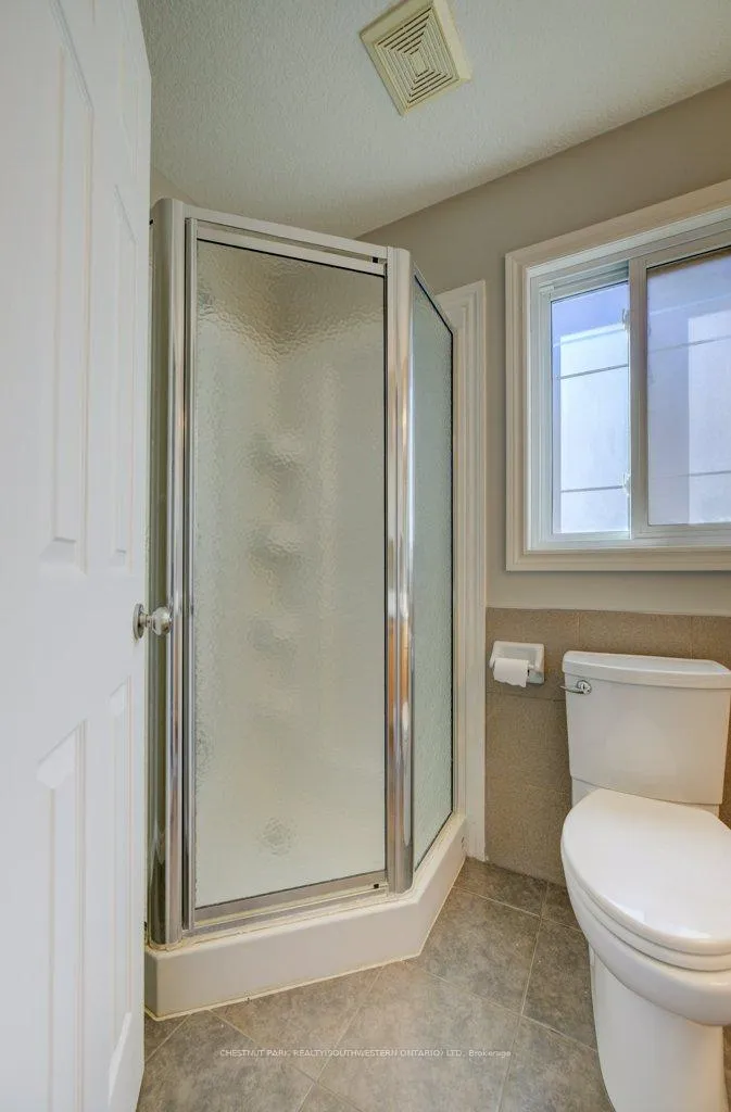 Photo 26 of 404 Tealby Crescent, Waterloo, Colonial Acres — HOMEH