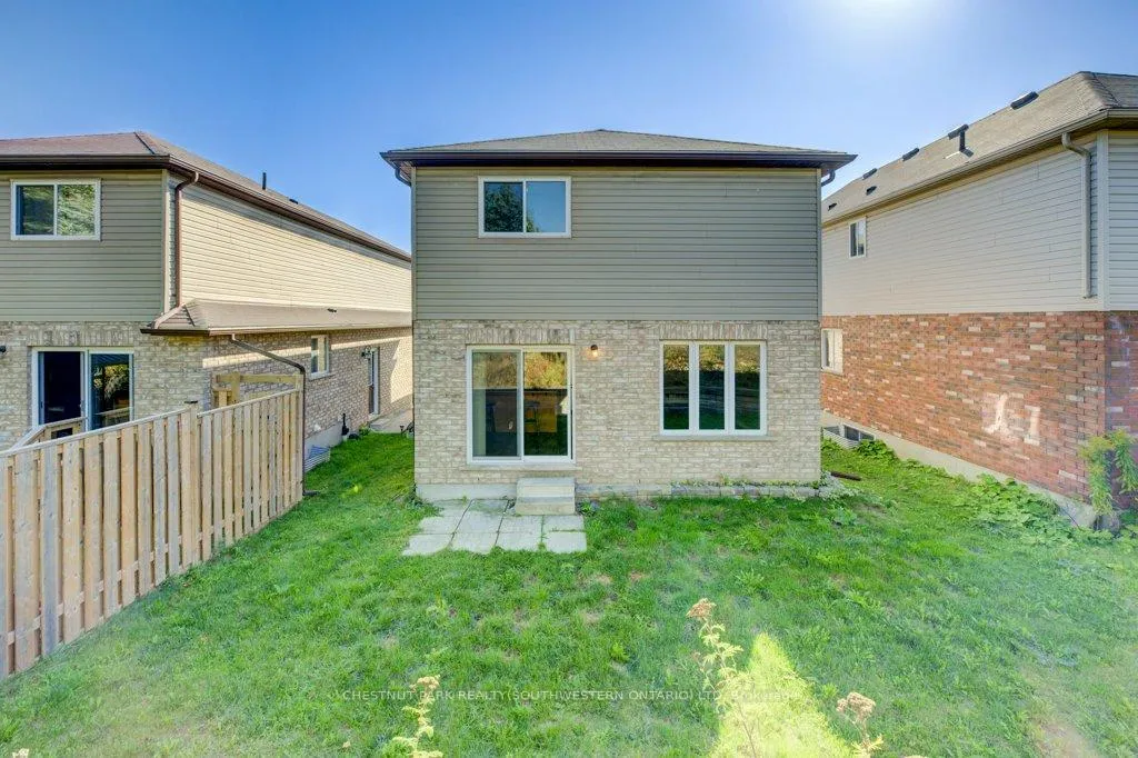 Photo 35 of 404 Tealby Crescent, Waterloo, Colonial Acres — HOMEH