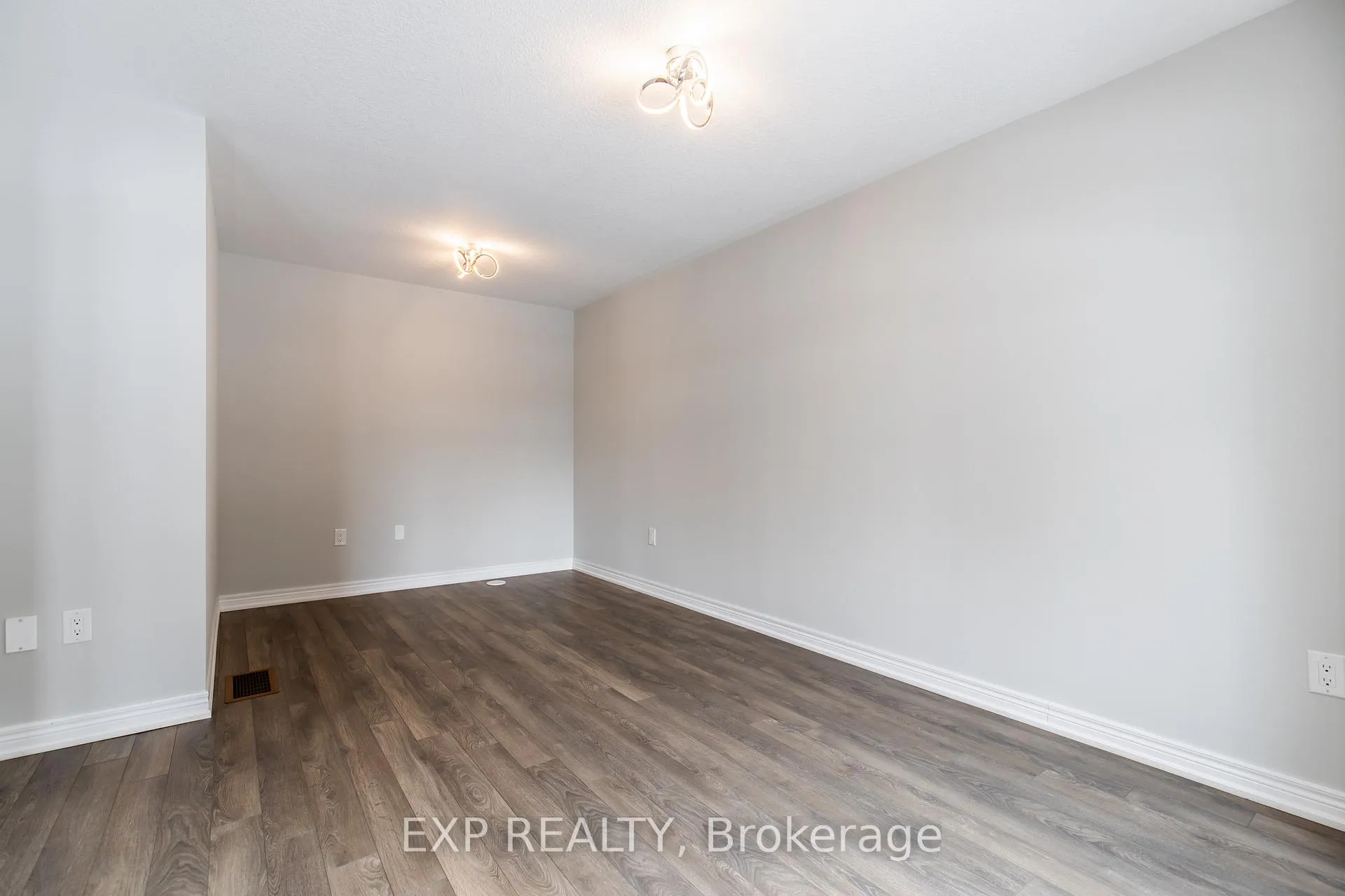 Photo 9 of 11 Canoe Lane, Hamilton, Vincent — HOMEH