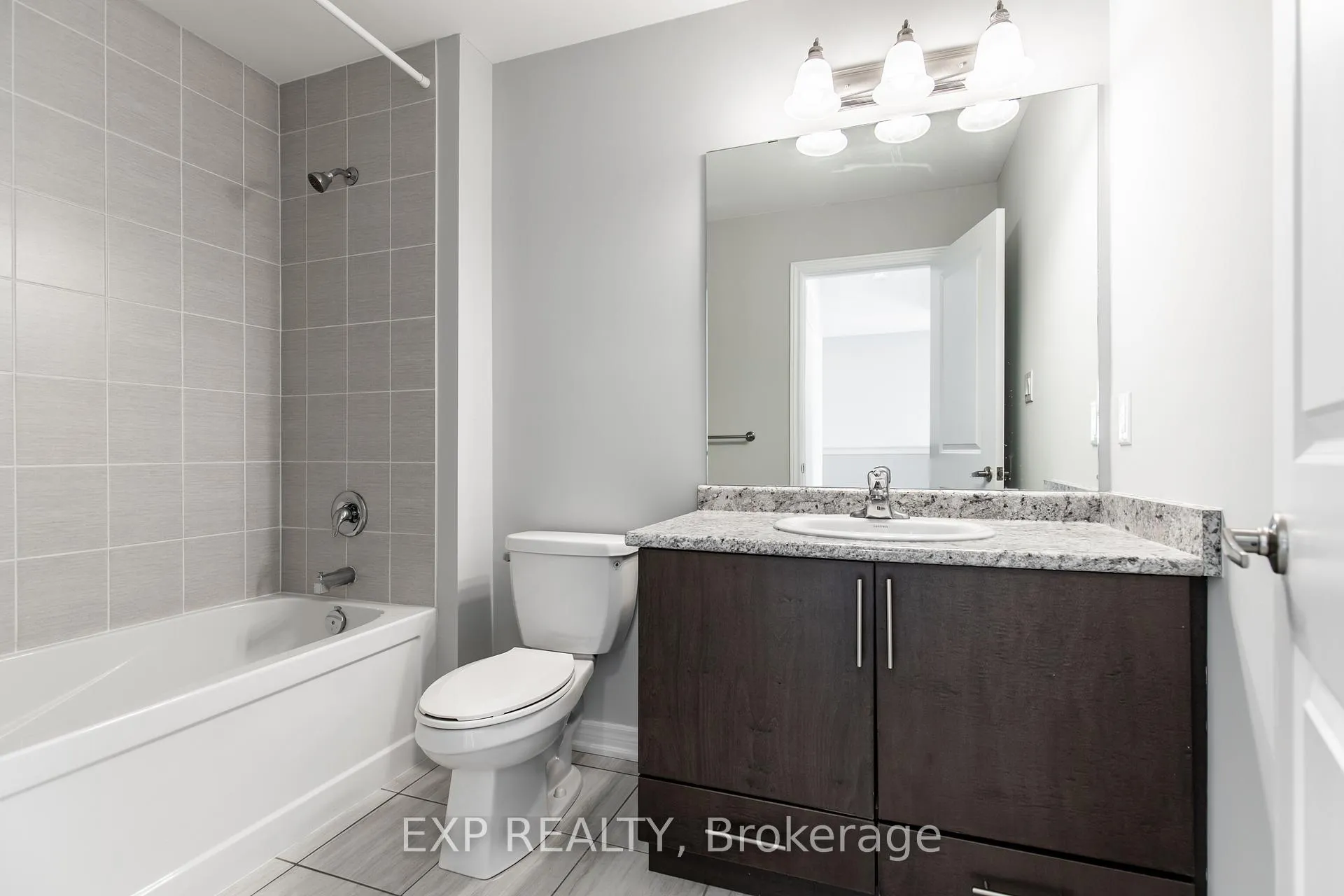 Photo 45 of 11 Canoe Lane, Hamilton, Vincent — HOMEH