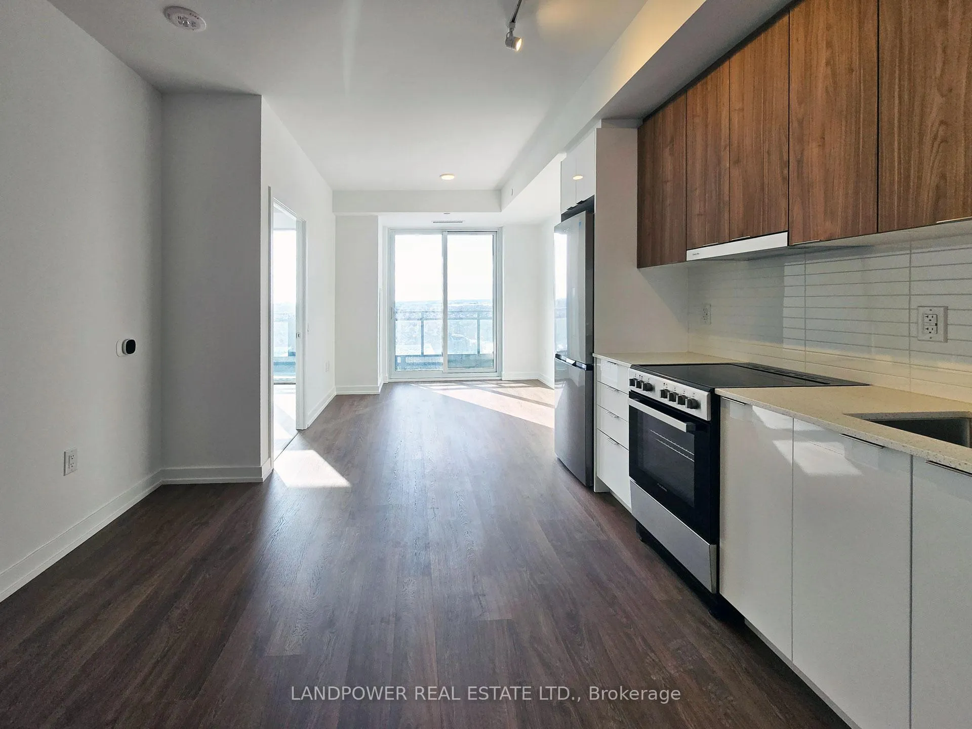 Photo 3 of Unit 1607, 9763 Markham Road, Markham, Greensborough — HOMEH