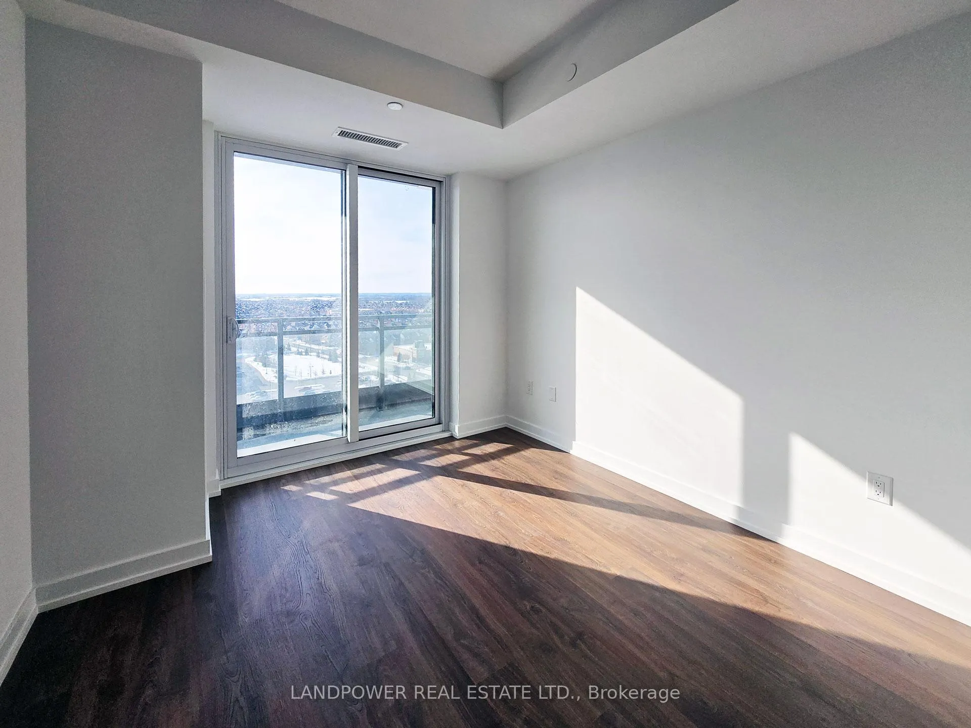 Photo 5 of Unit 1607, 9763 Markham Road, Markham, Greensborough — HOMEH