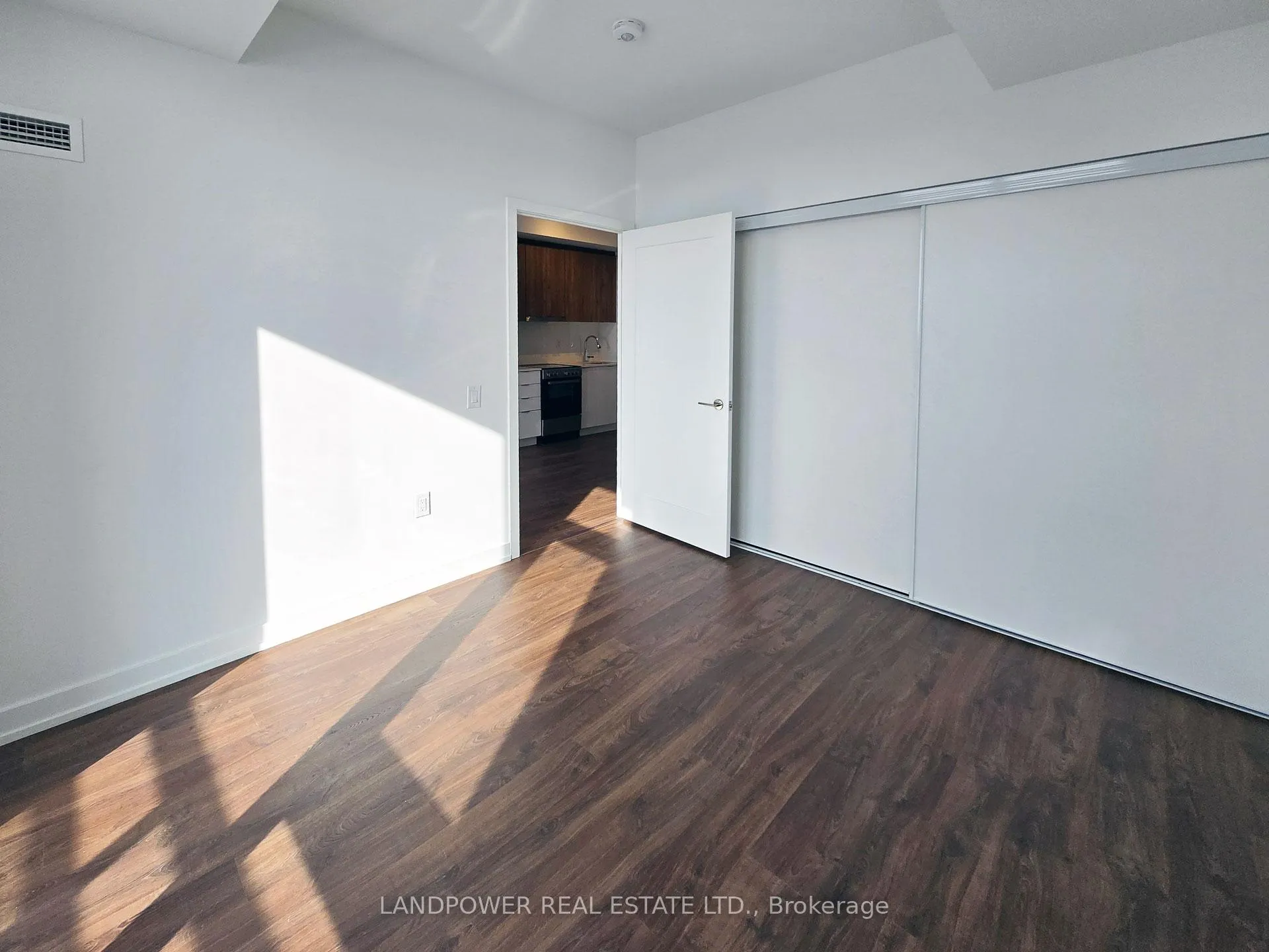 Photo 8 of Unit 1607, 9763 Markham Road, Markham, Greensborough — HOMEH