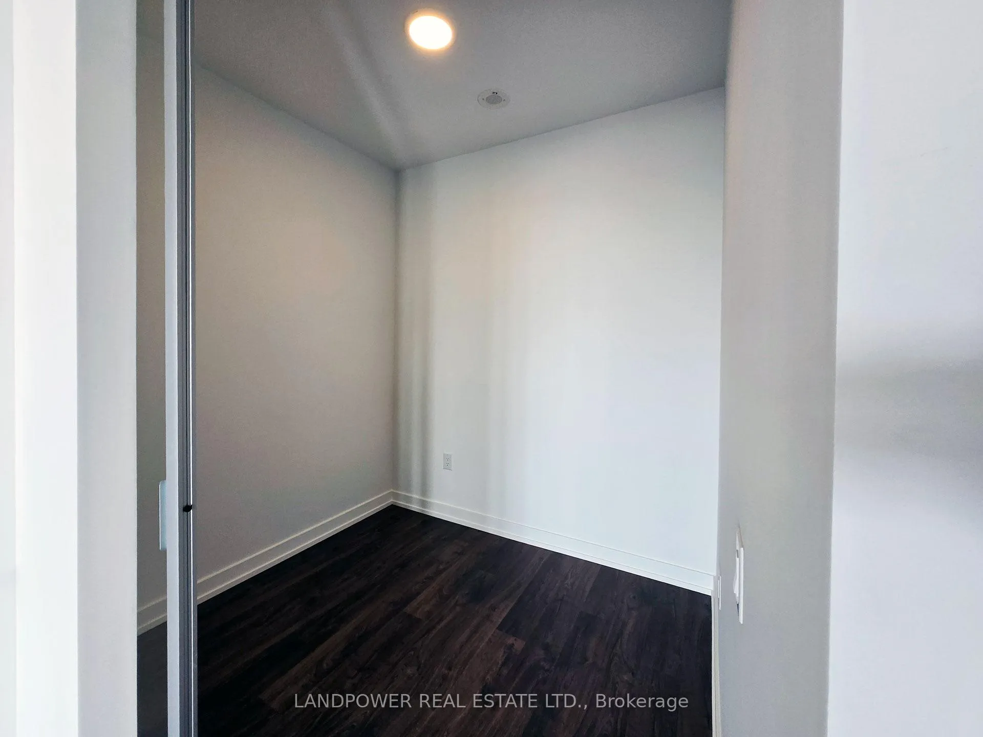 Photo 9 of Unit 1607, 9763 Markham Road, Markham, Greensborough — HOMEH