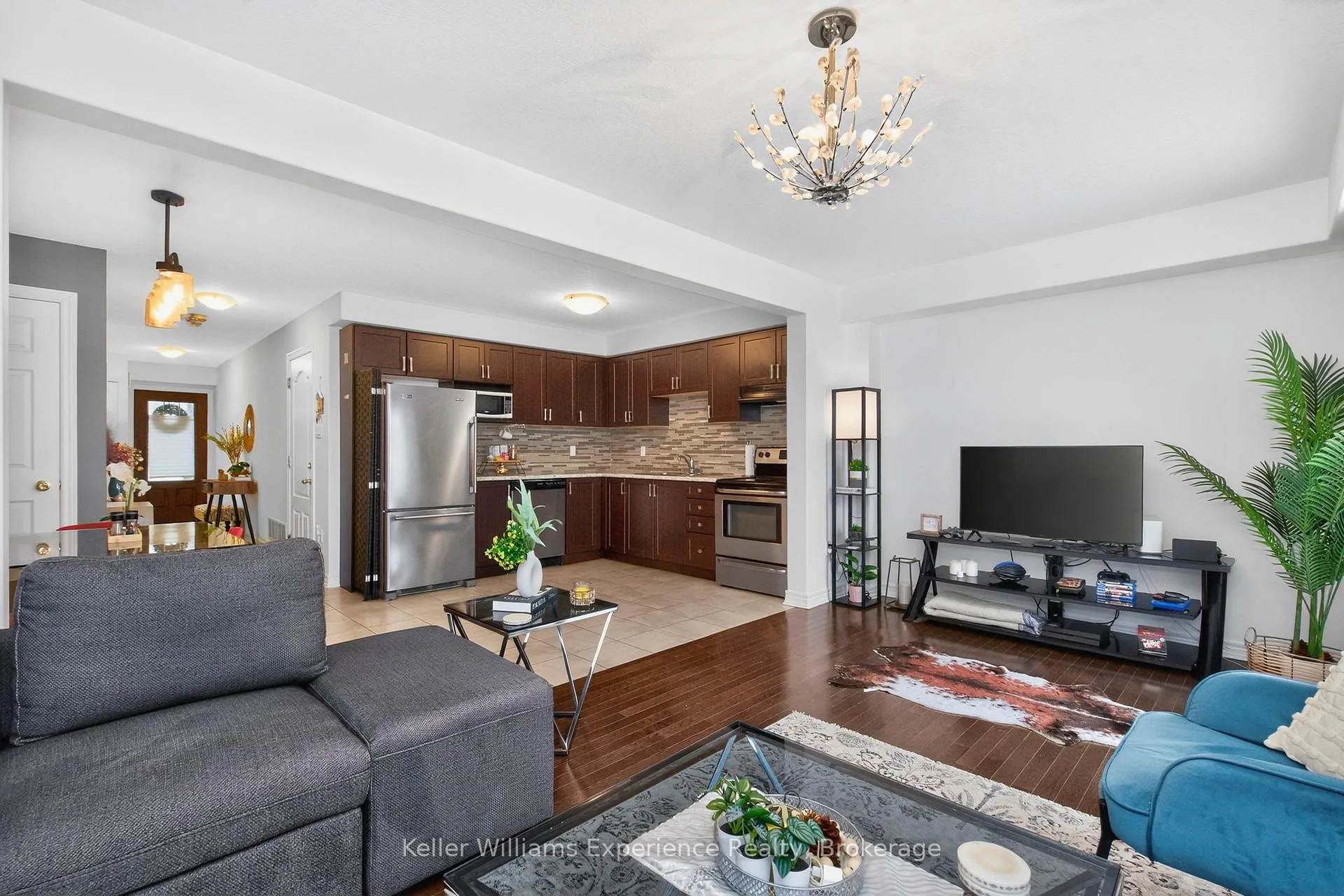 Photo 11 of 995 Cook Drive, Midland — HOMEH