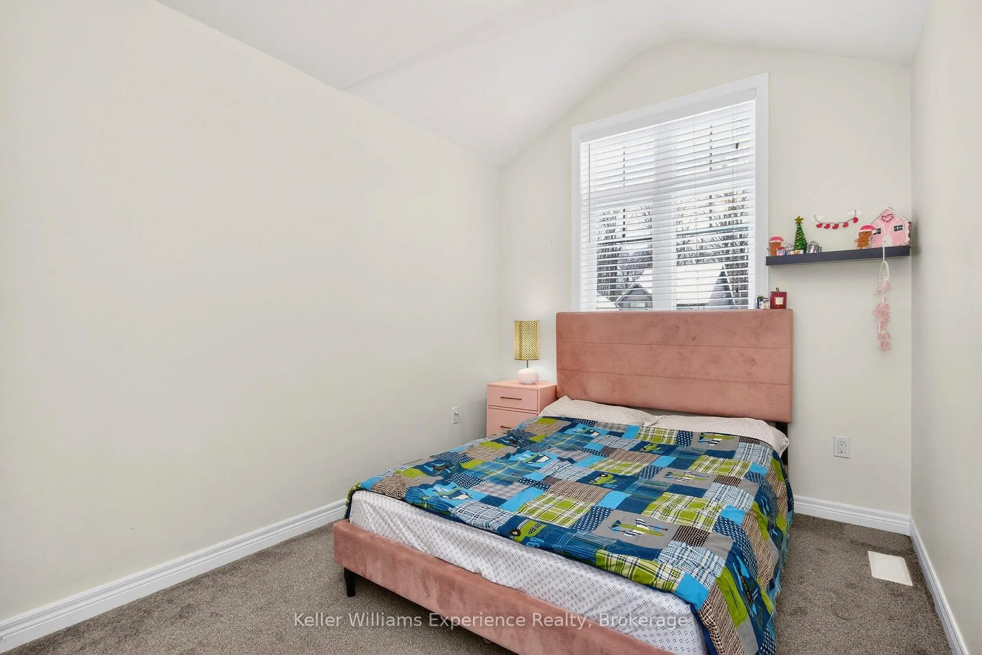 Photo 16 of 995 Cook Drive, Midland — HOMEH