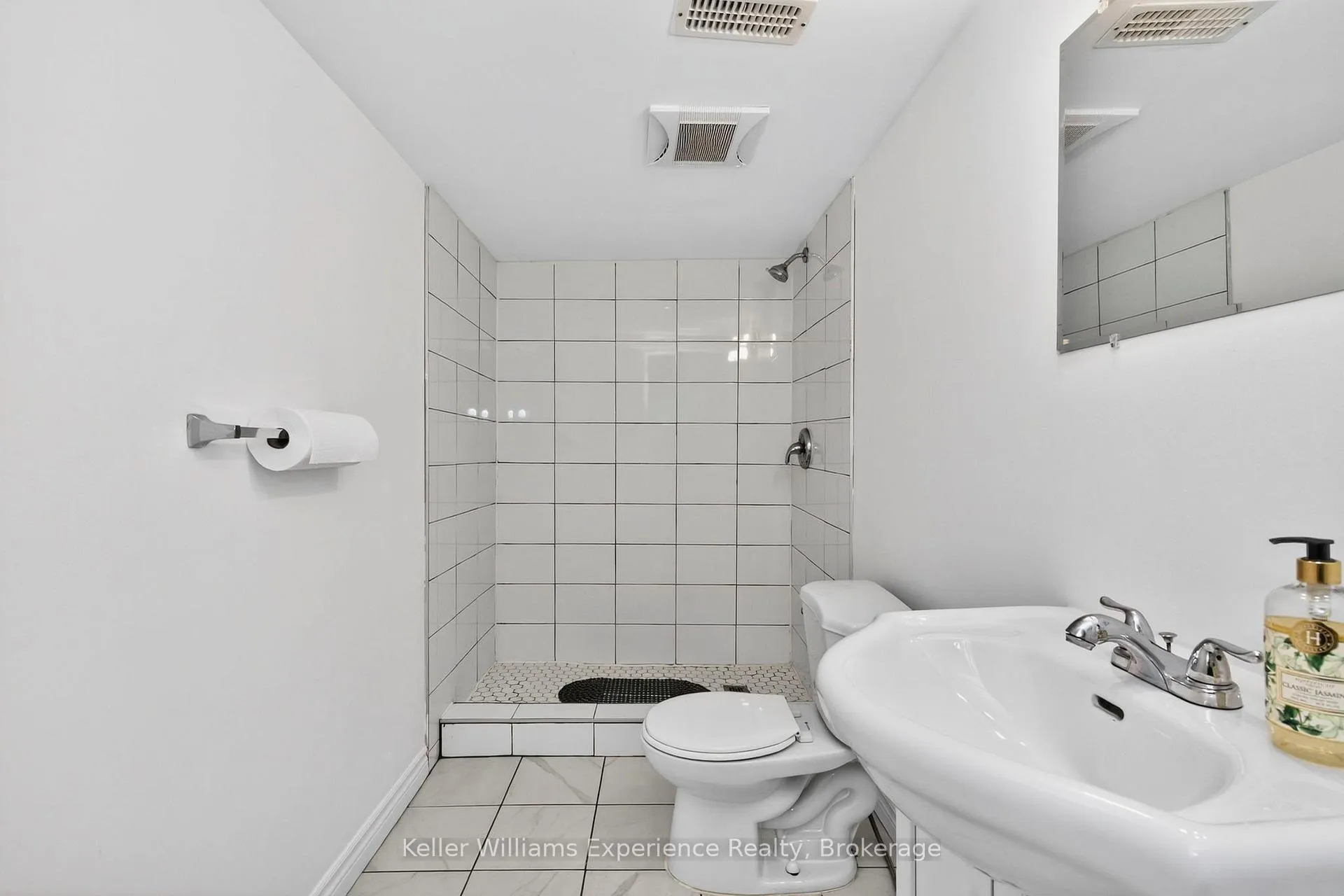 Photo 23 of 995 Cook Drive, Midland — HOMEH