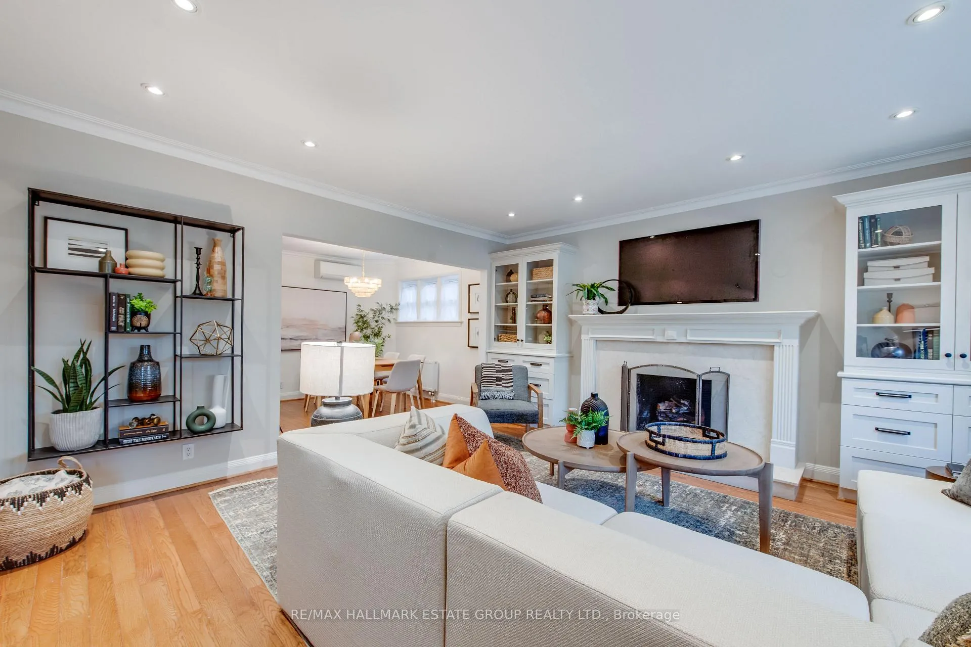 Photo 5 of 25 Flanders Road, Toronto, Humewood-Cedarvale — HOMEH