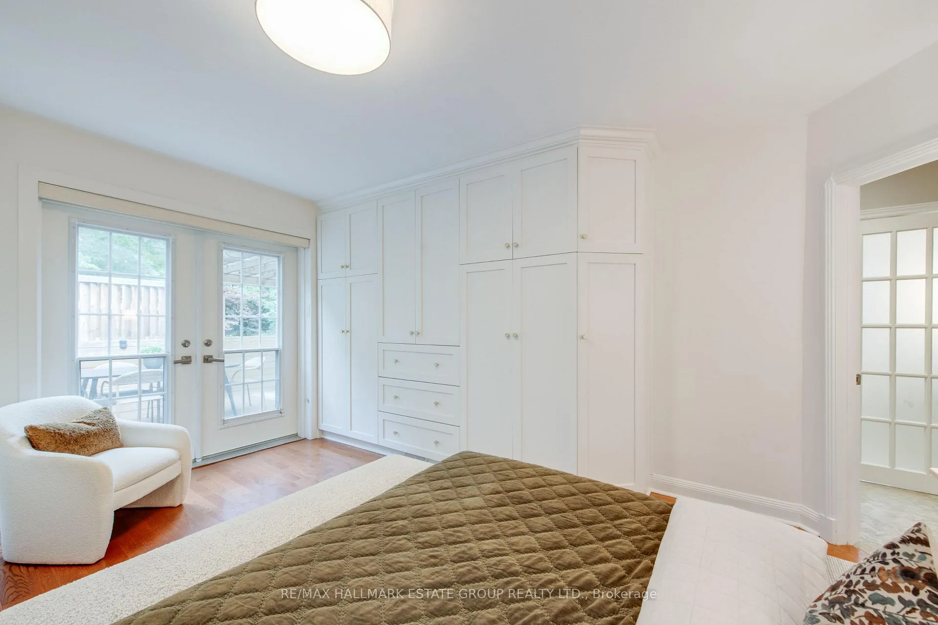 Photo 11 of 25 Flanders Road, Toronto, Humewood-Cedarvale — HOMEH