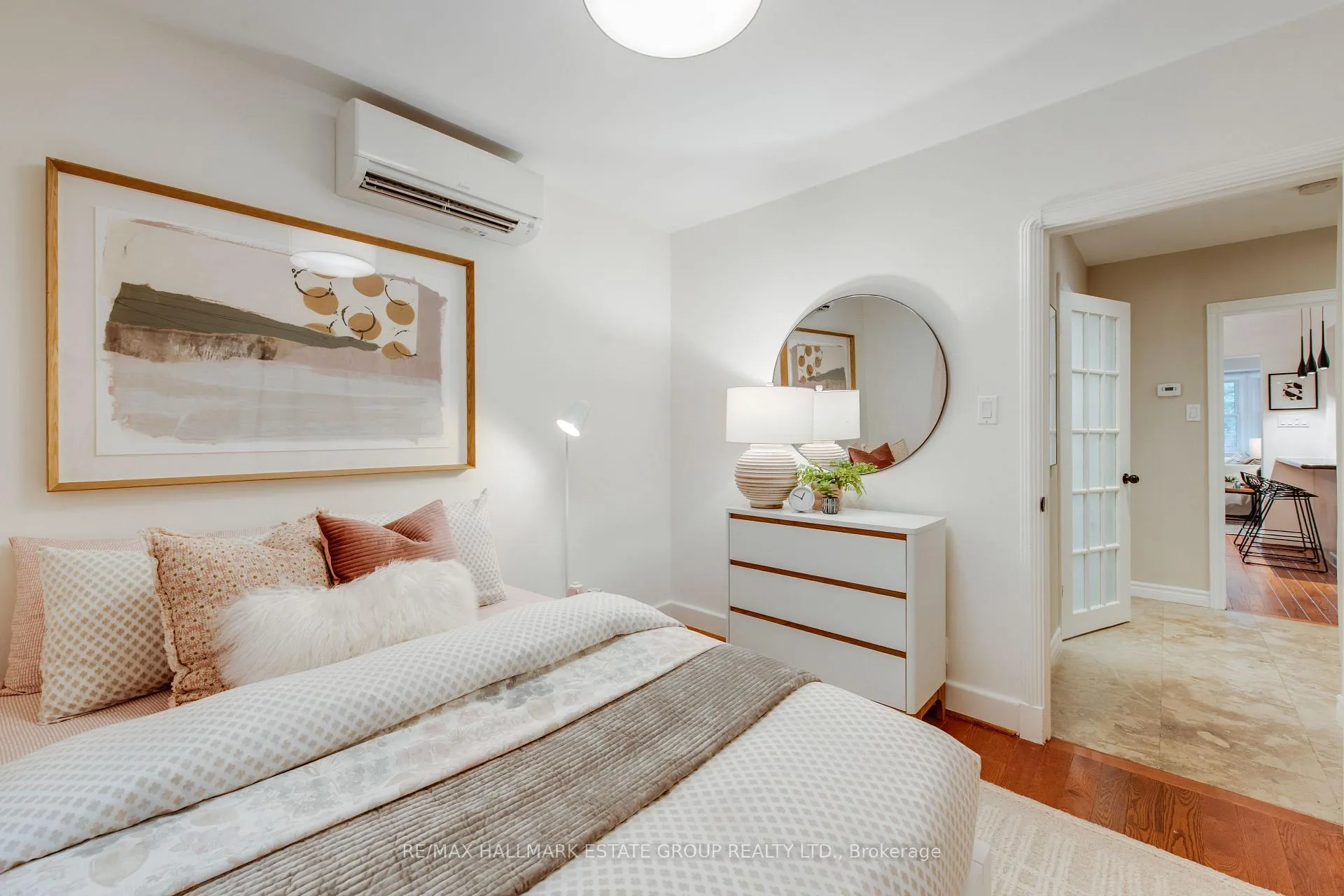 Photo 13 of 25 Flanders Road, Toronto, Humewood-Cedarvale — HOMEH