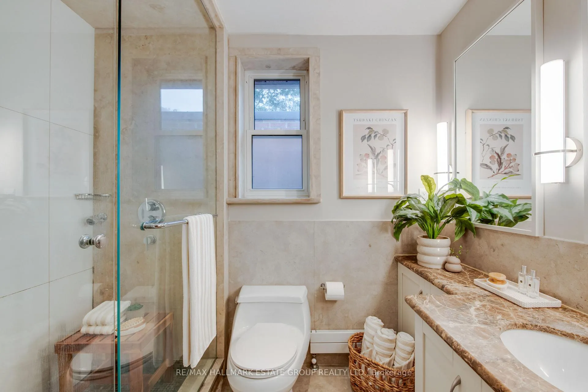 Photo 15 of 25 Flanders Road, Toronto, Humewood-Cedarvale — HOMEH