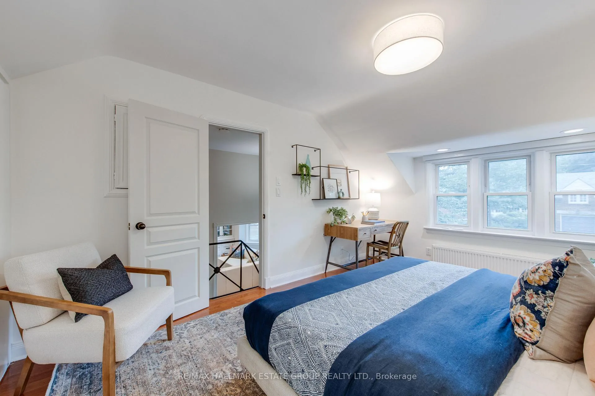 Photo 19 of 25 Flanders Road, Toronto, Humewood-Cedarvale — HOMEH