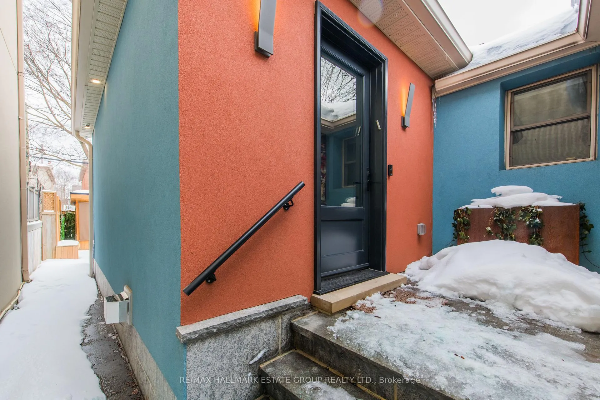 Photo 24 of 25 Flanders Road, Toronto, Humewood-Cedarvale — HOMEH