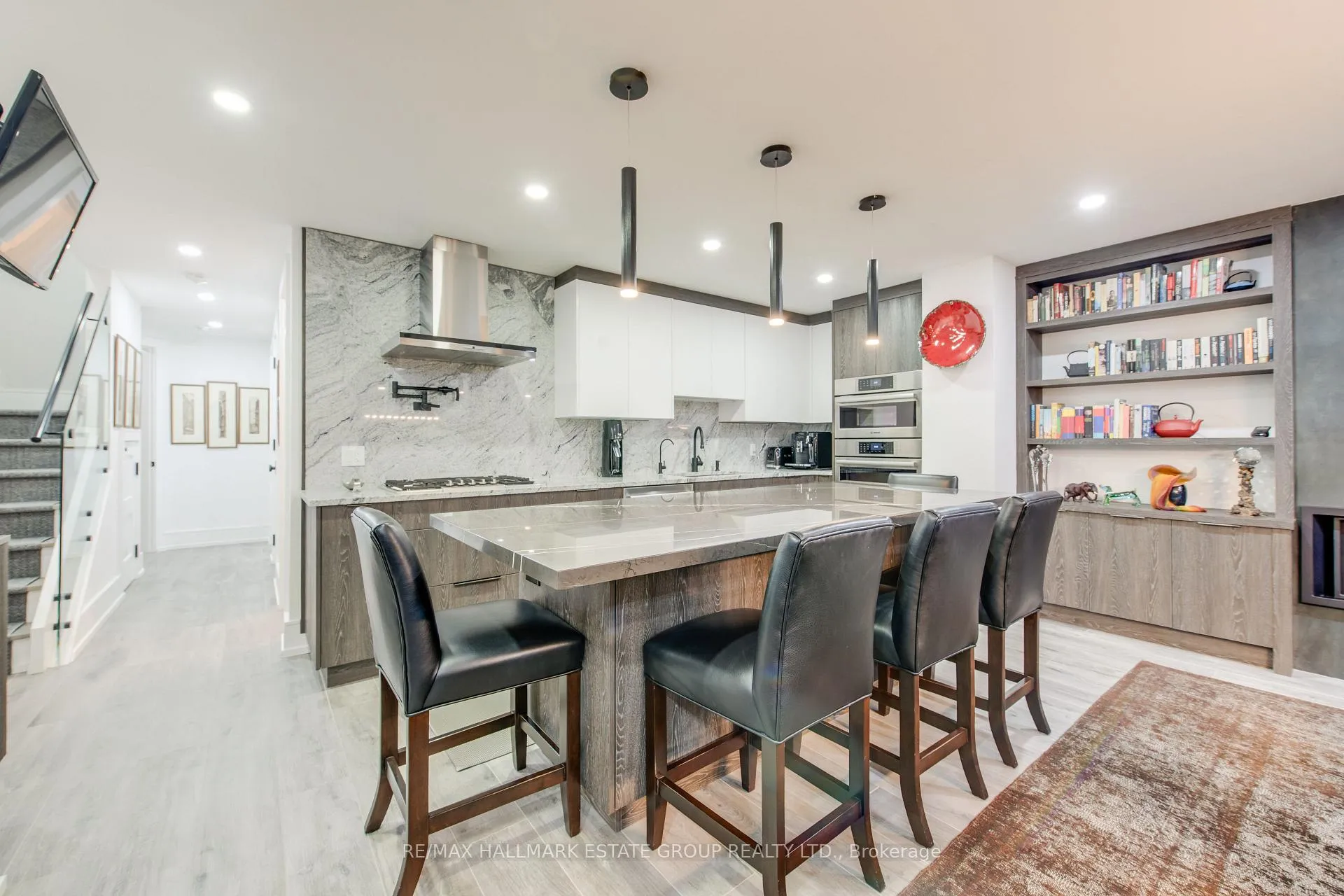 Photo 32 of 25 Flanders Road, Toronto, Humewood-Cedarvale — HOMEH