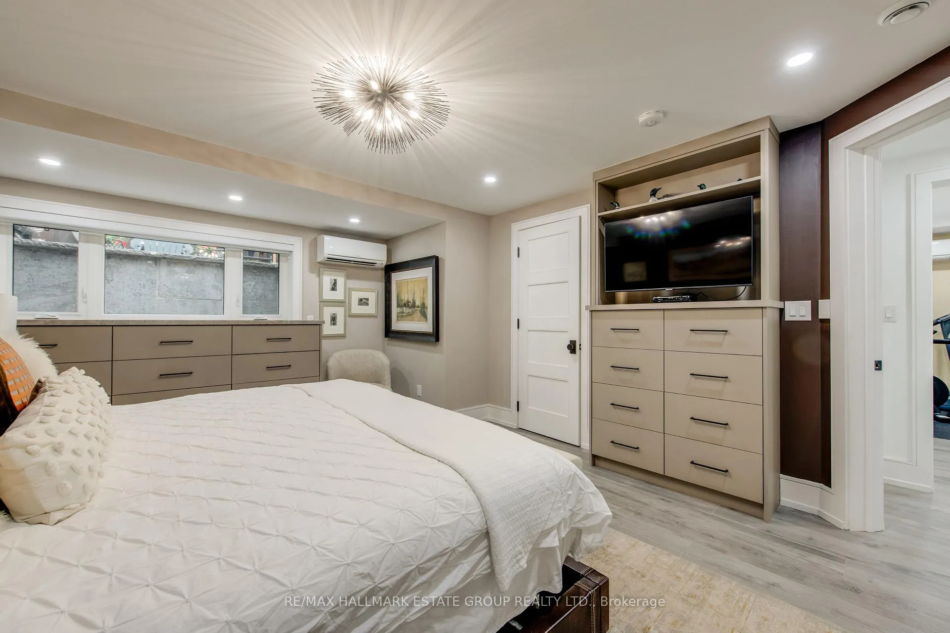 Photo 35 of 25 Flanders Road, Toronto, Humewood-Cedarvale — HOMEH