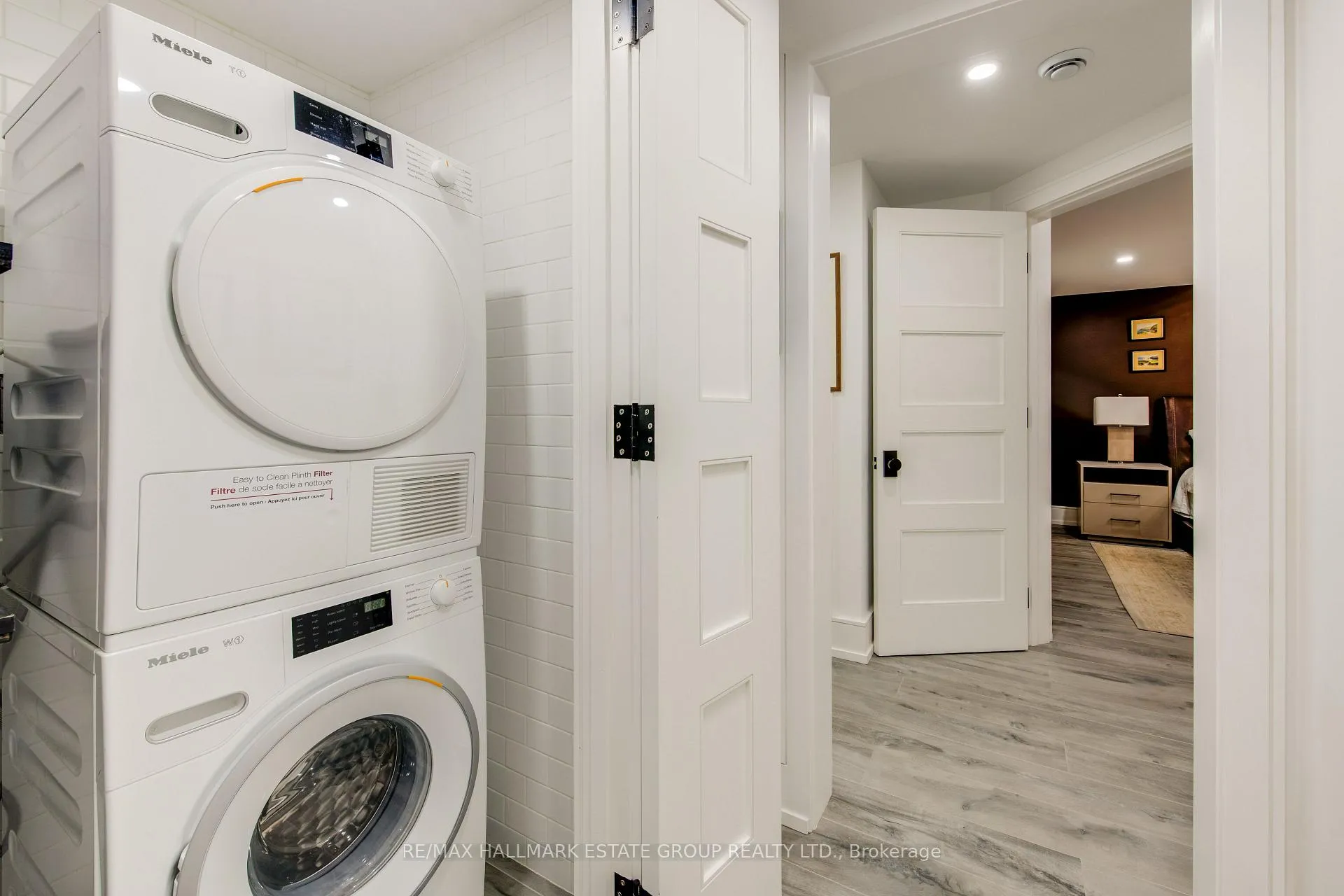 Photo 40 of 25 Flanders Road, Toronto, Humewood-Cedarvale — HOMEH