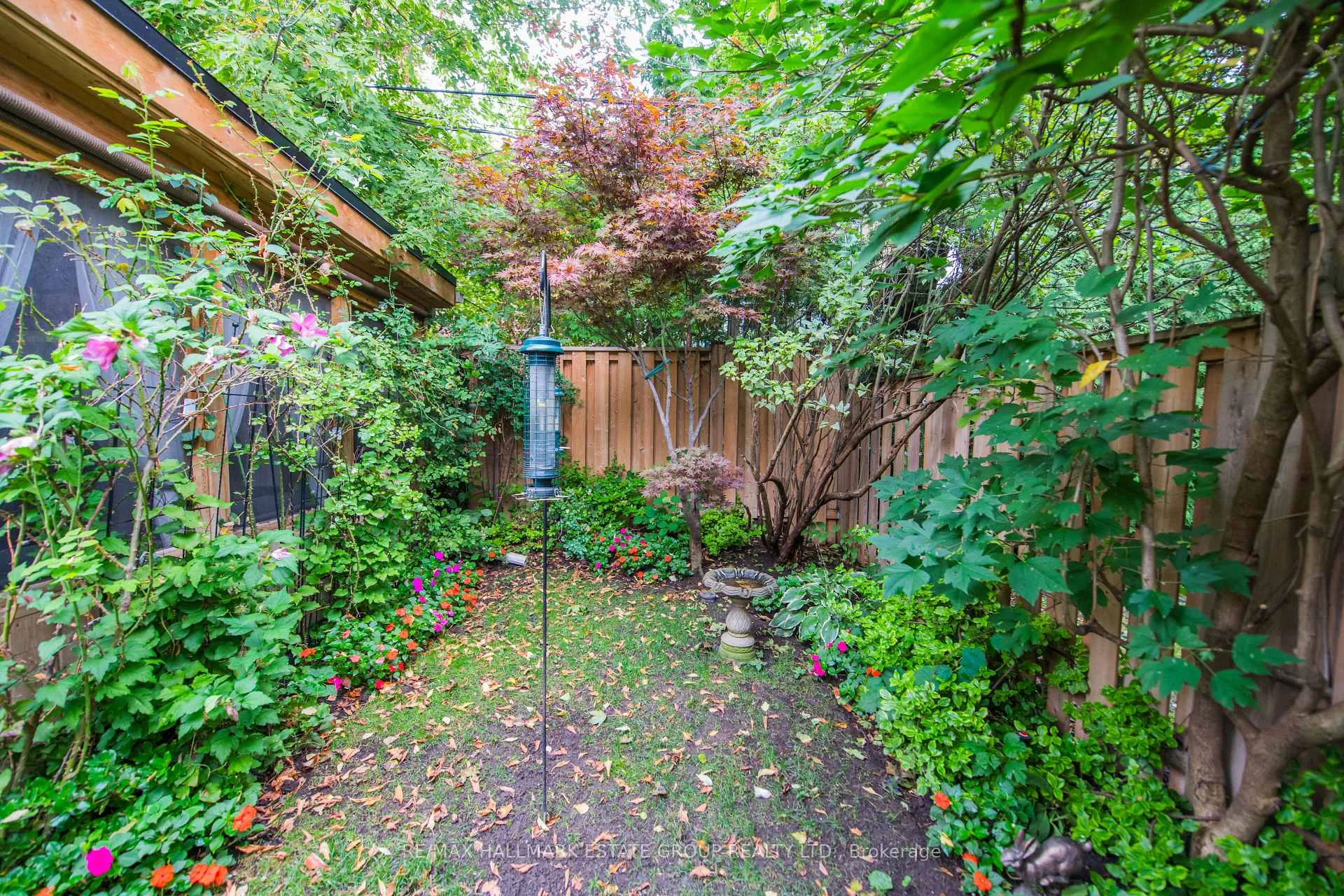 Photo 47 of 25 Flanders Road, Toronto, Humewood-Cedarvale — HOMEH