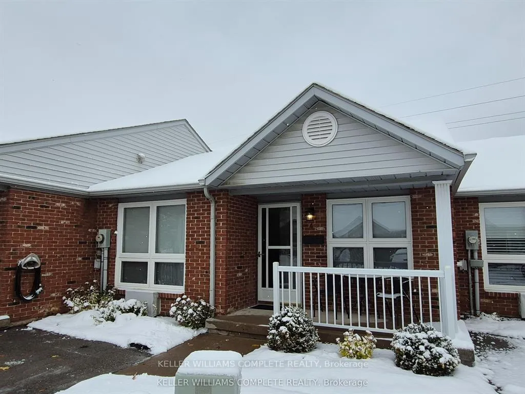 Photo 1 of Unit 4, 226 Vansickle Road, St. Catharines, Rykert/Vansickle — HOMEH