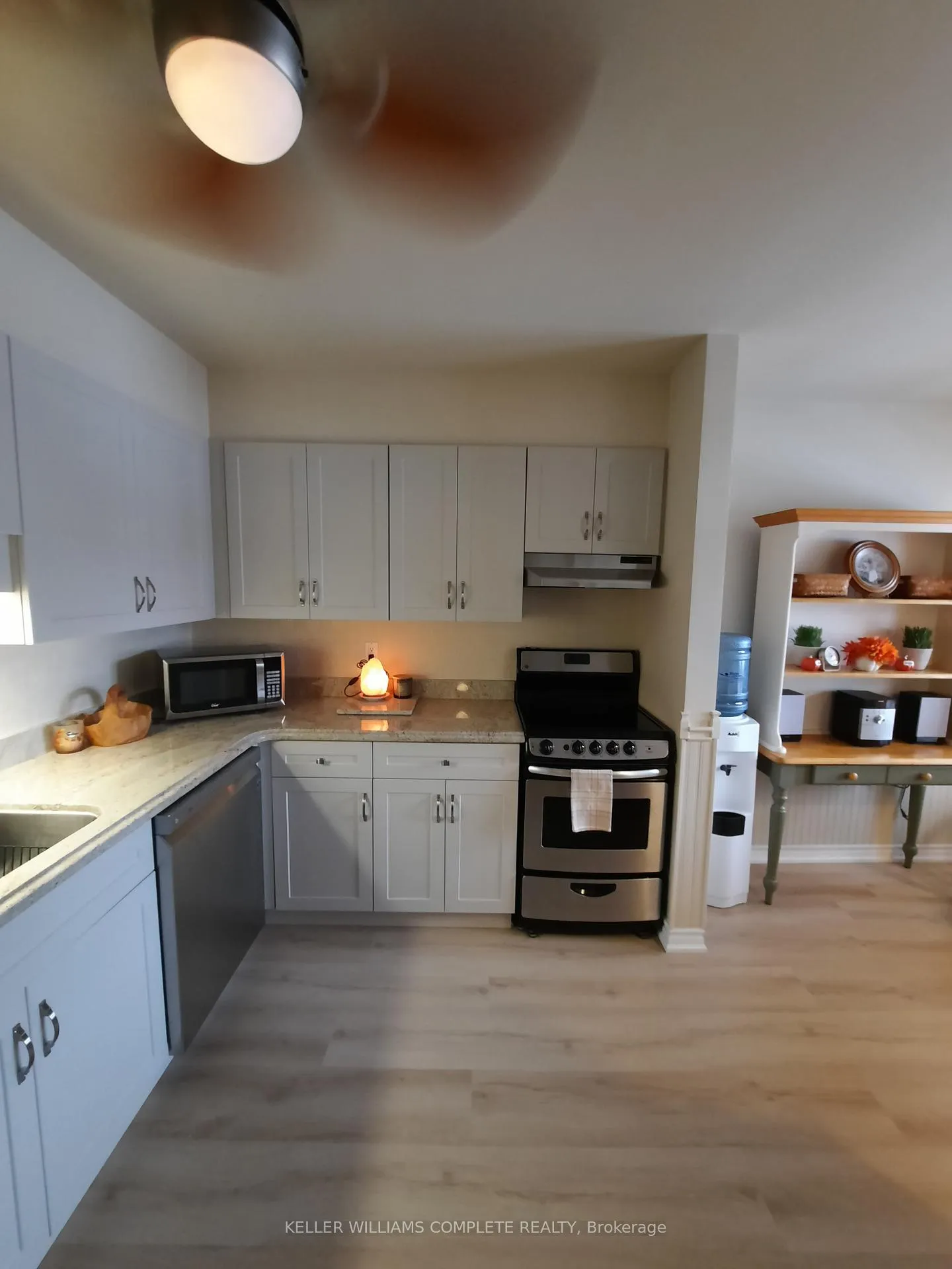 Photo 8 of Unit 4, 226 Vansickle Road, St. Catharines, Rykert/Vansickle — HOMEH