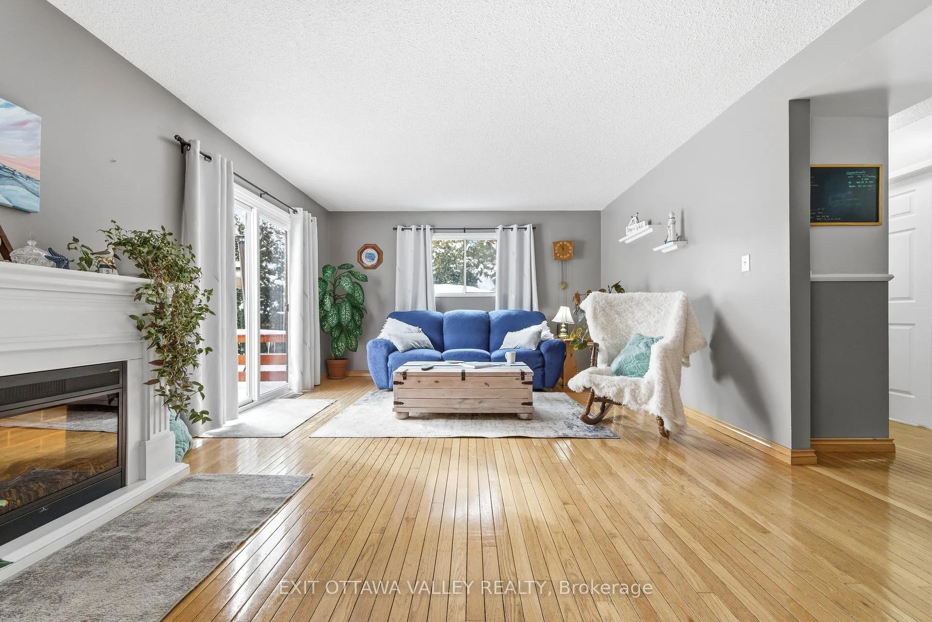 Photo 5 of 38 Thomas Street, Deep River — HOMEH