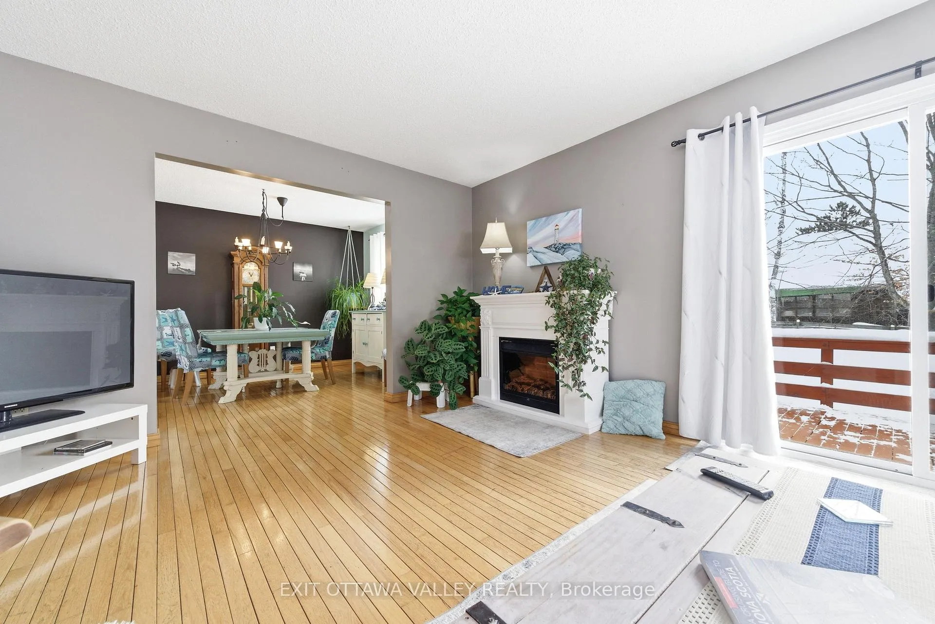 Photo 7 of 38 Thomas Street, Deep River — HOMEH